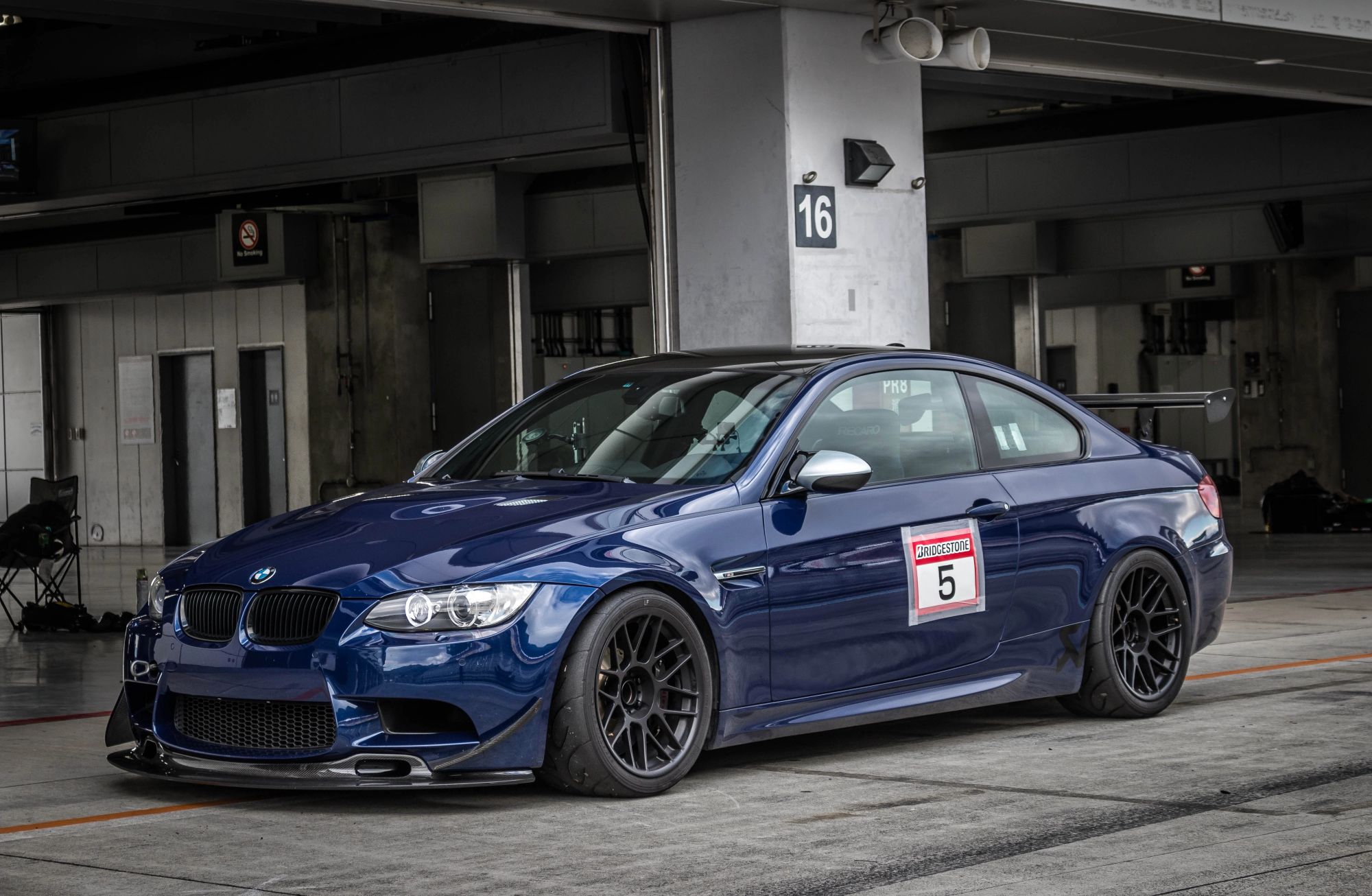 Blue BMW E92 Coupe M3 with 18" ARC-8 Apex wheels in Satin Black