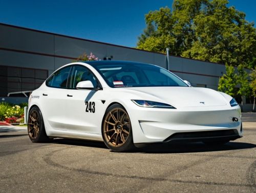 White Tesla Model 3 - SM-10RS in Satin Bronze