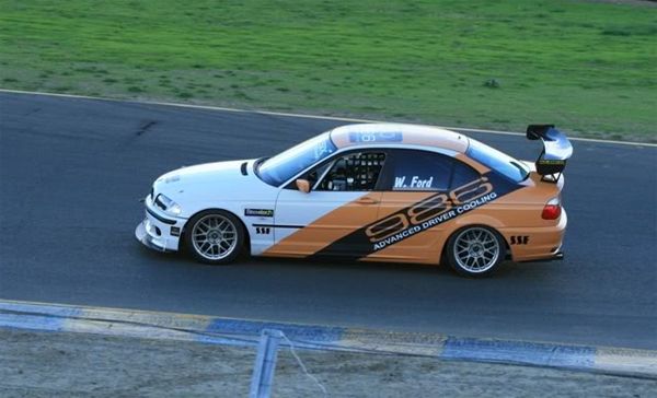 Multicolor BMW Spec E46 with 17" ARC-8 Apex wheels in Hyper Silver