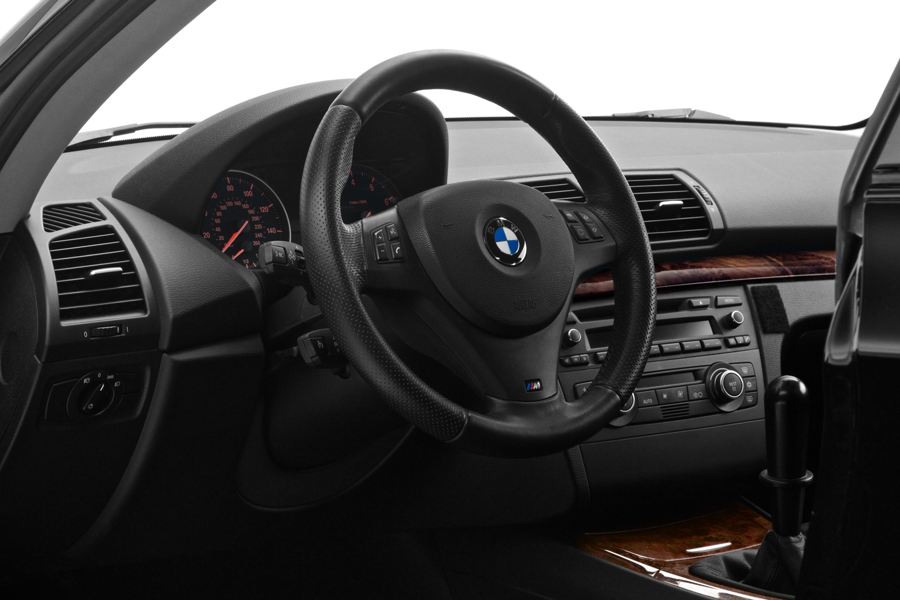 Black BMW E82 Coupe 1 Series with 18" ARC-8 Apex wheels in Satin Black