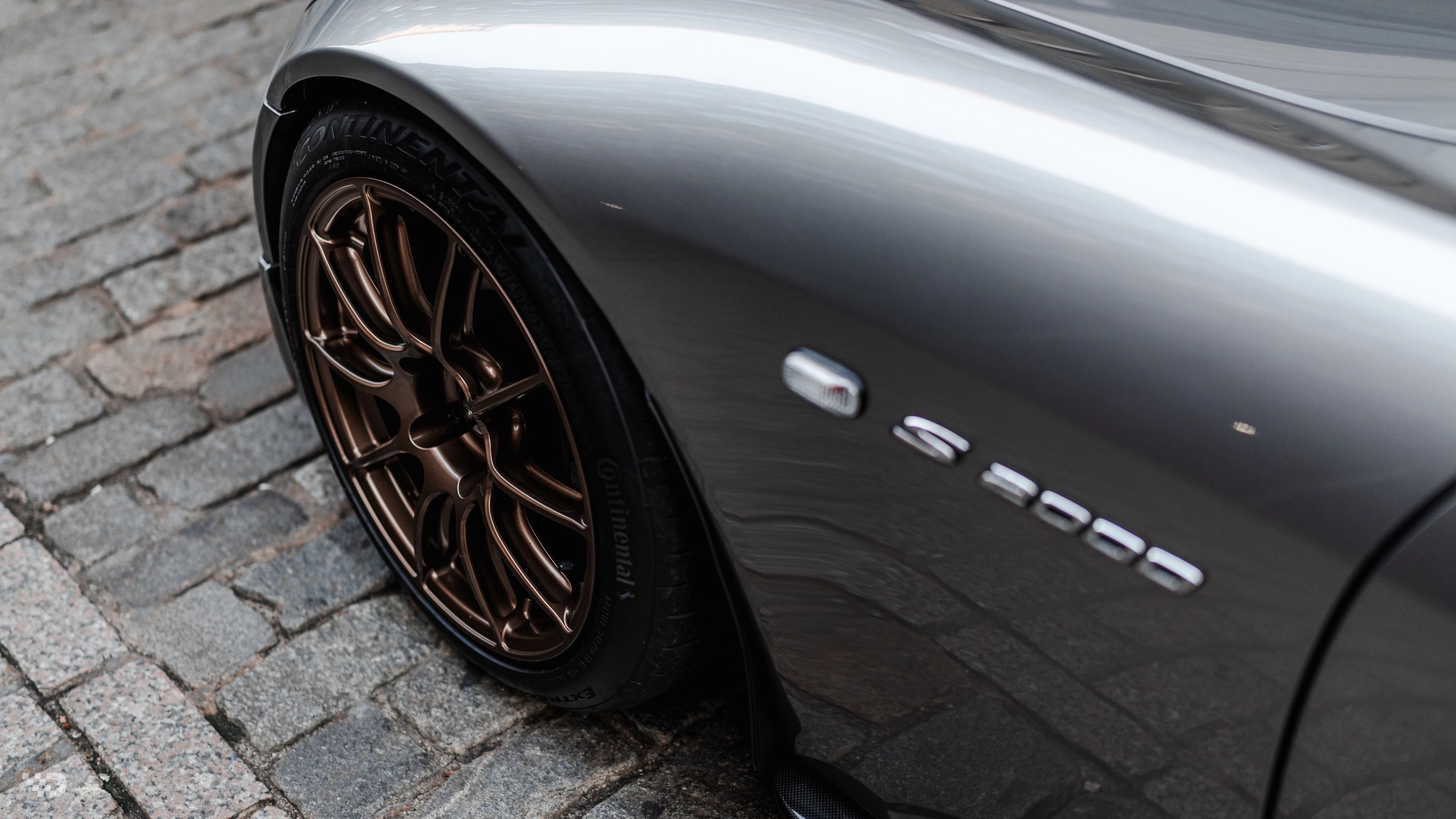 Grey Honda S2000 with 17" SM-10RS Apex wheels in Satin Bronze