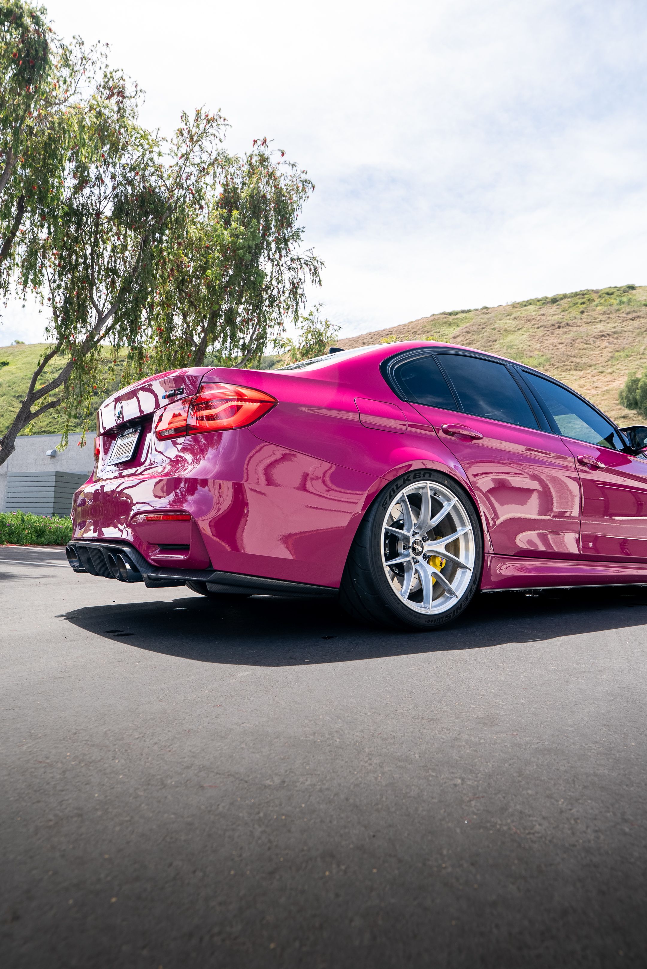 Pink BMW F80 M3 with 19" VS-5RS Apex wheels in Brushed Clear