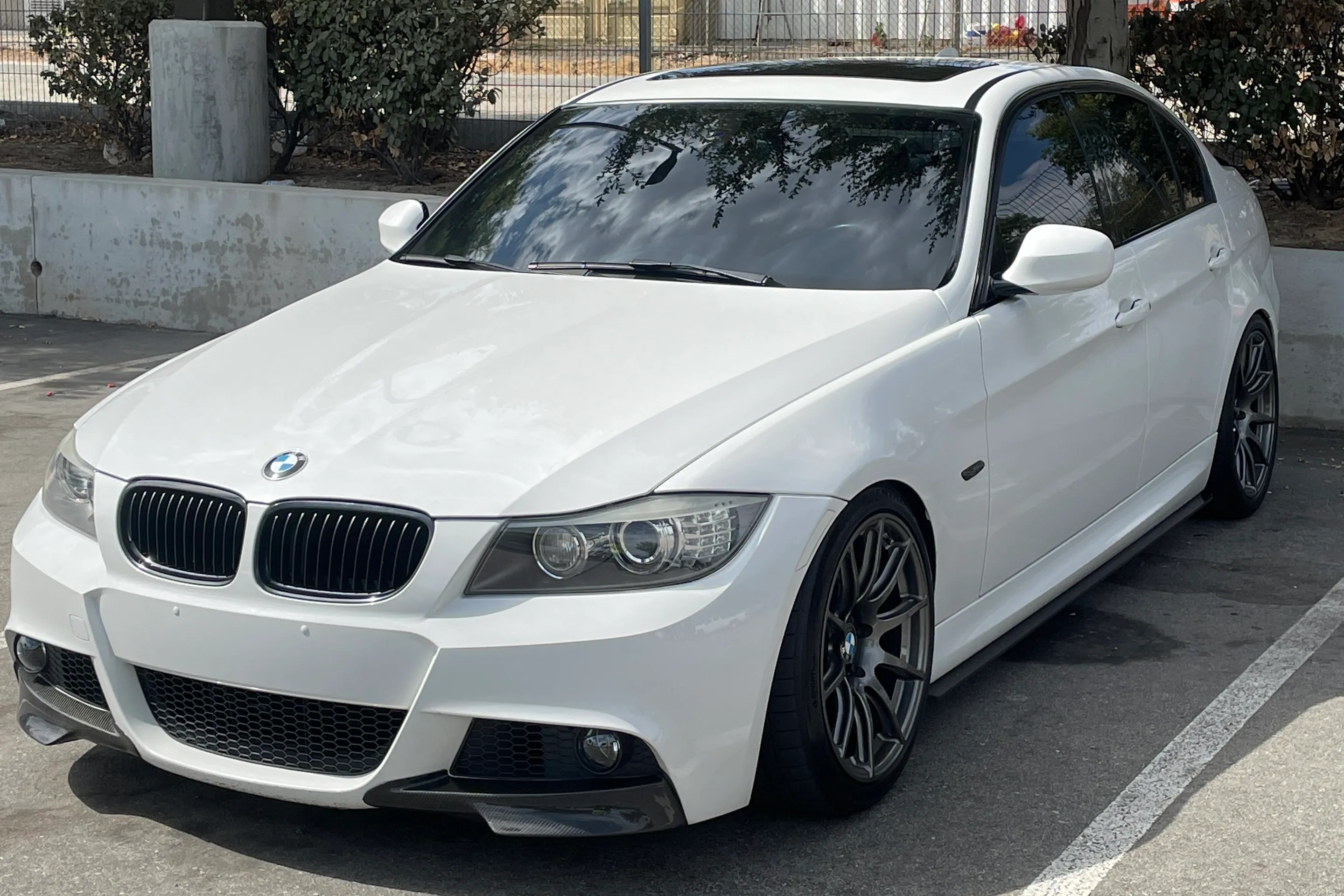 Bwm Rims E90 BMW E90 LCI Sedan 3 Series with 18