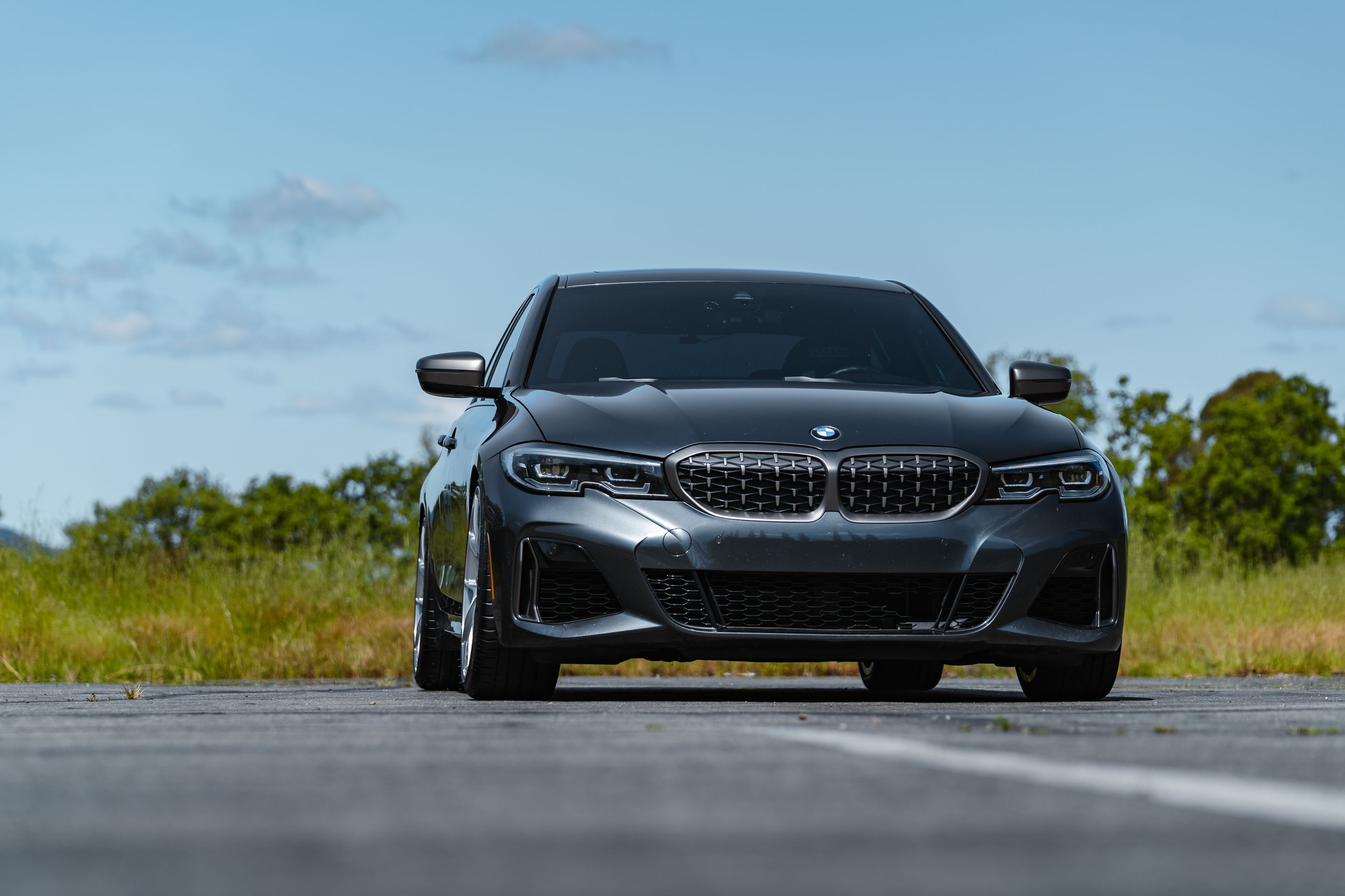 Grey BMW G20 Sedan 3 Series with 20" VS-5RS Apex wheels in Brushed Clear