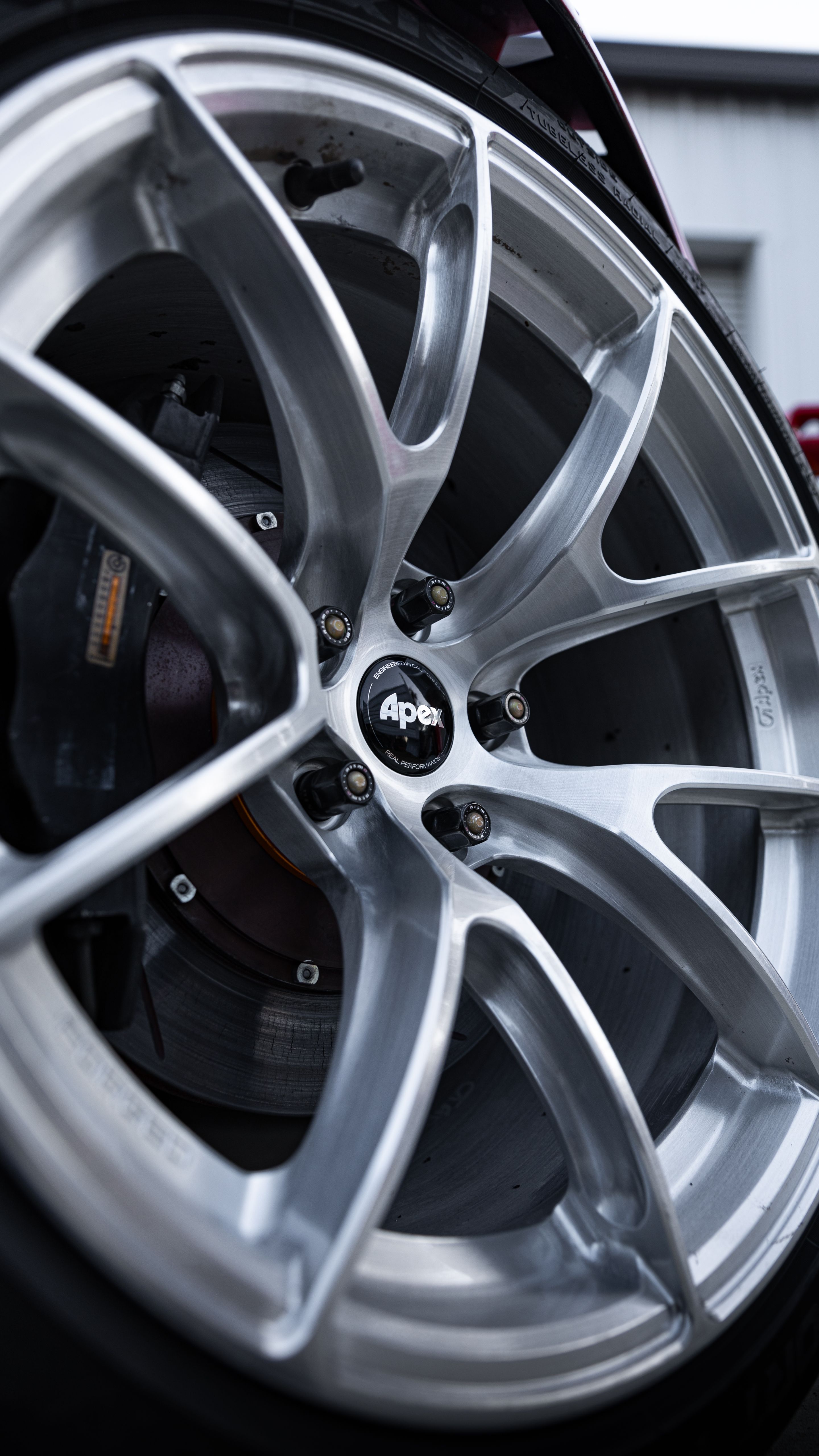 Race Livery Nissan 350Z with 18" VS-5RS Apex wheels in Brushed Clear