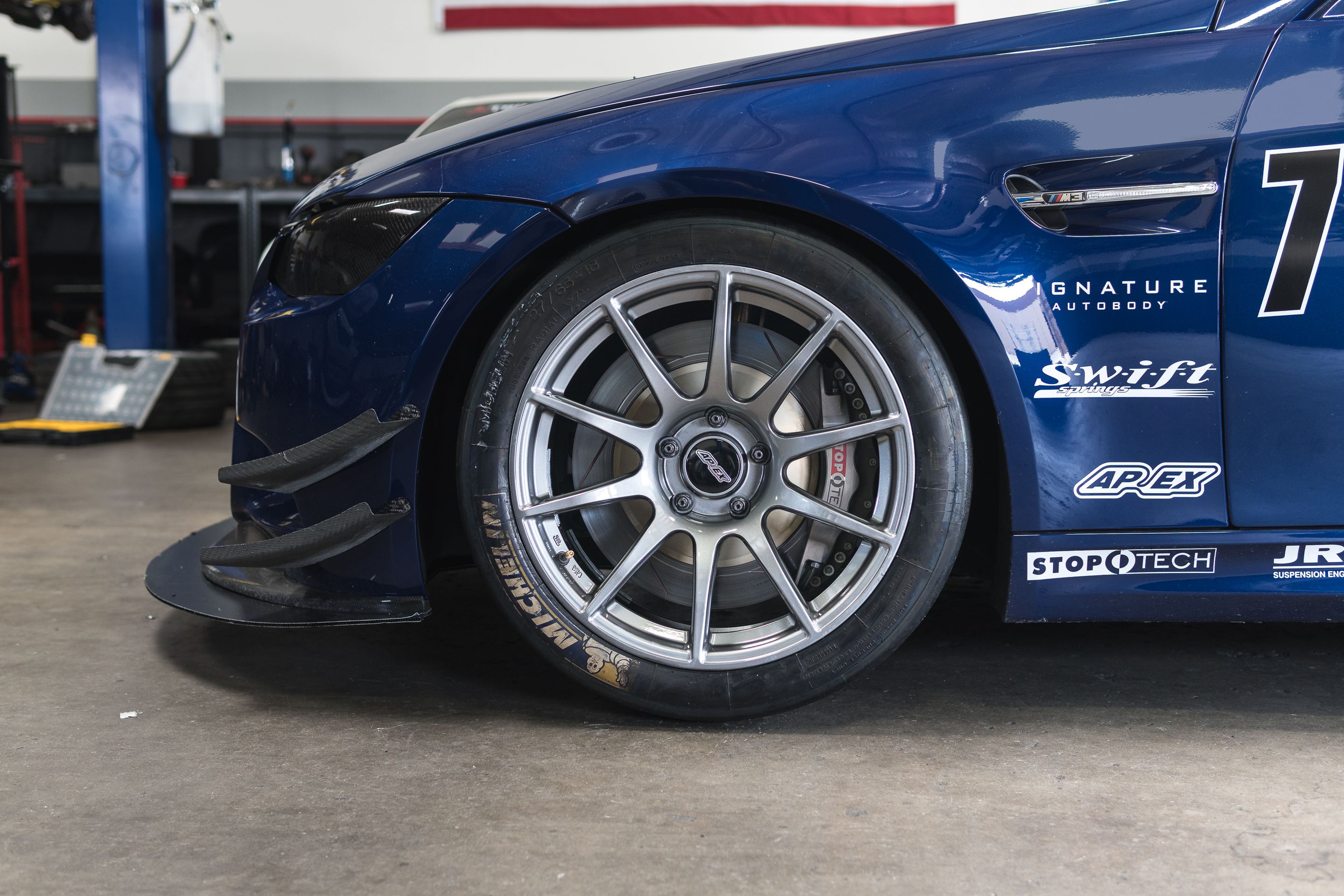 Blue BMW E92 Coupe M3 with 18" SM-10 Apex wheels in Anthracite