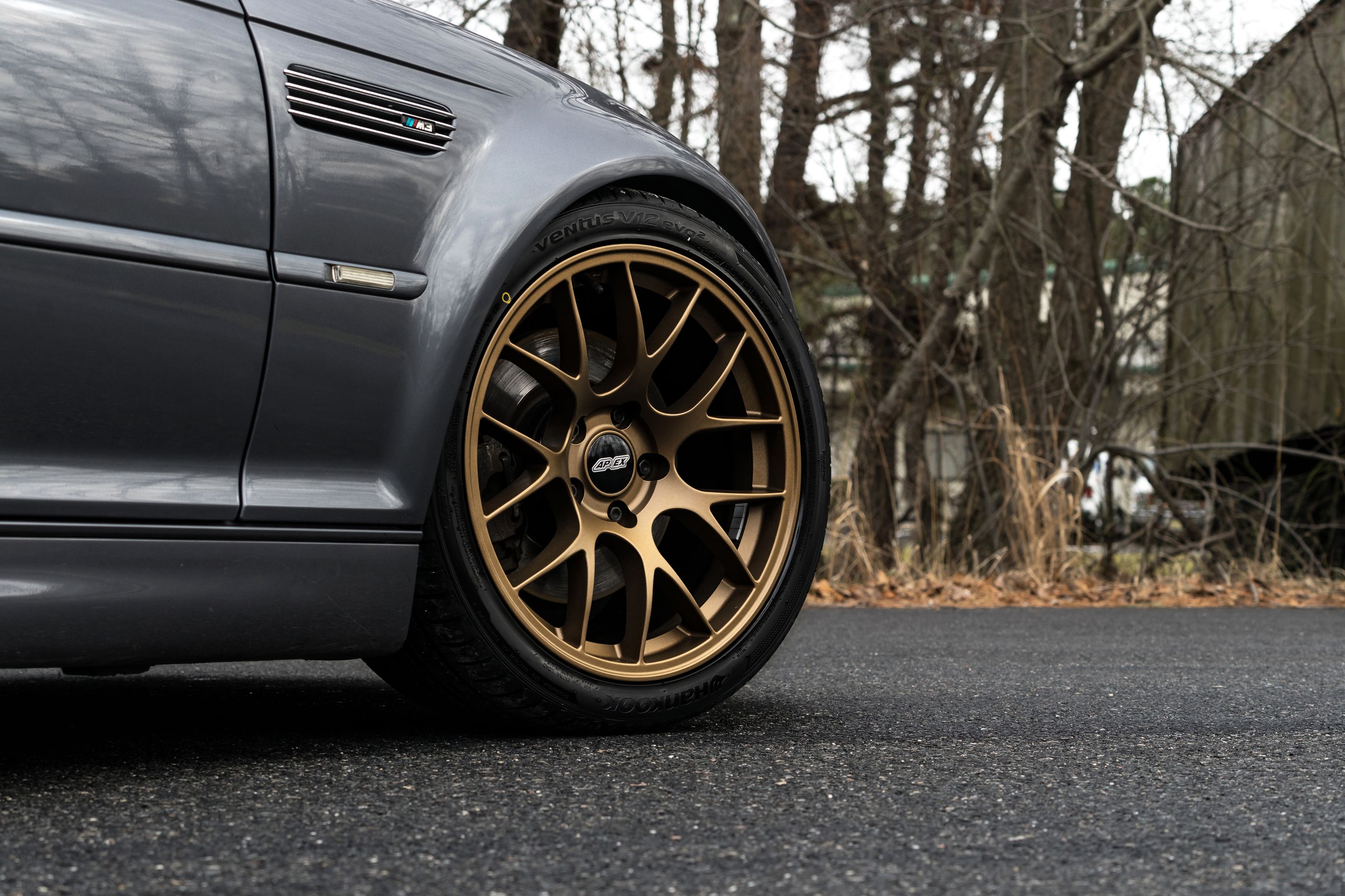Grey BMW E46 M3 with 18" EC-7 Apex wheels in Satin Bronze
