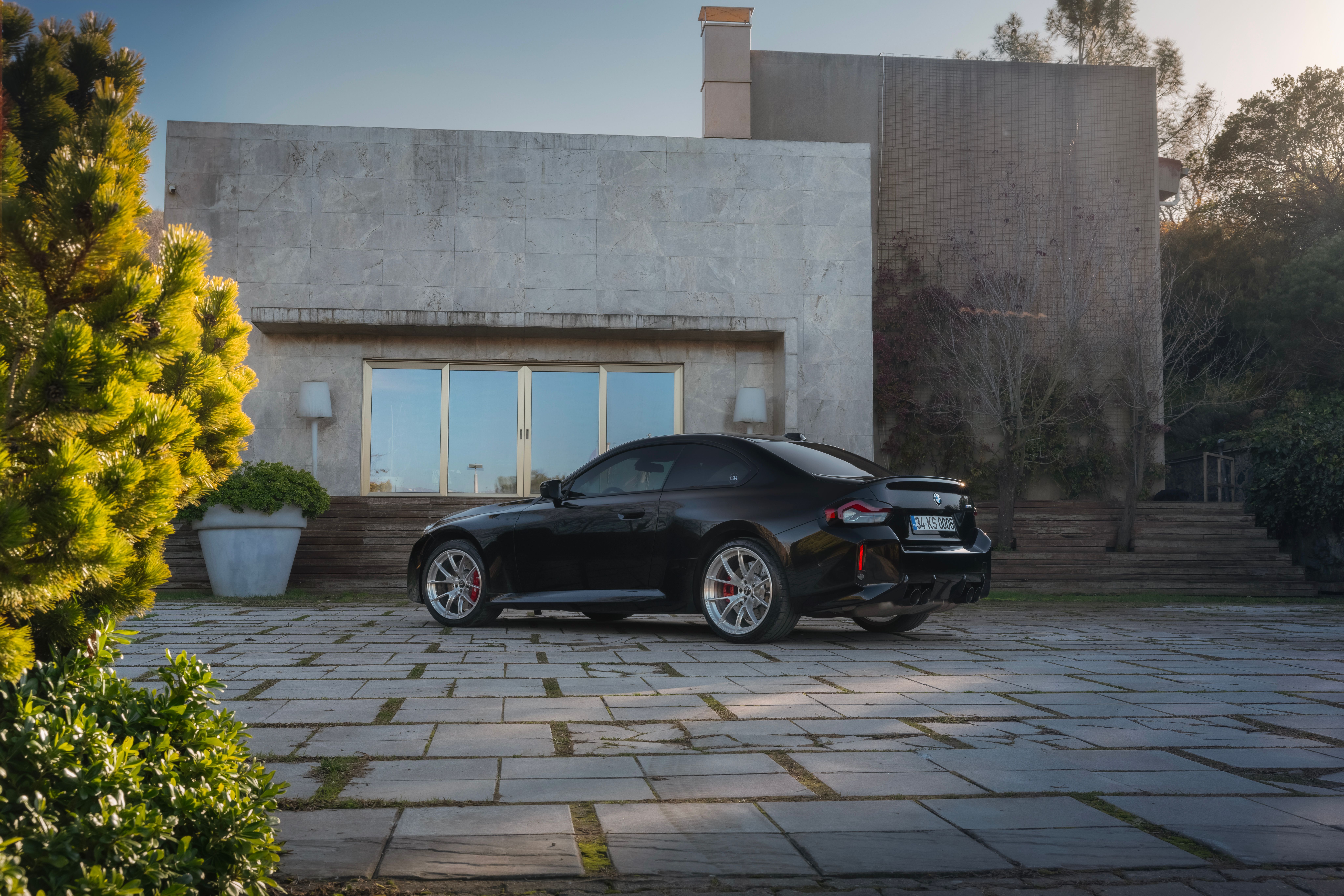 Black BMW G87 M2 with 19"/20" VS-5RS Apex wheels in Brushed Clear