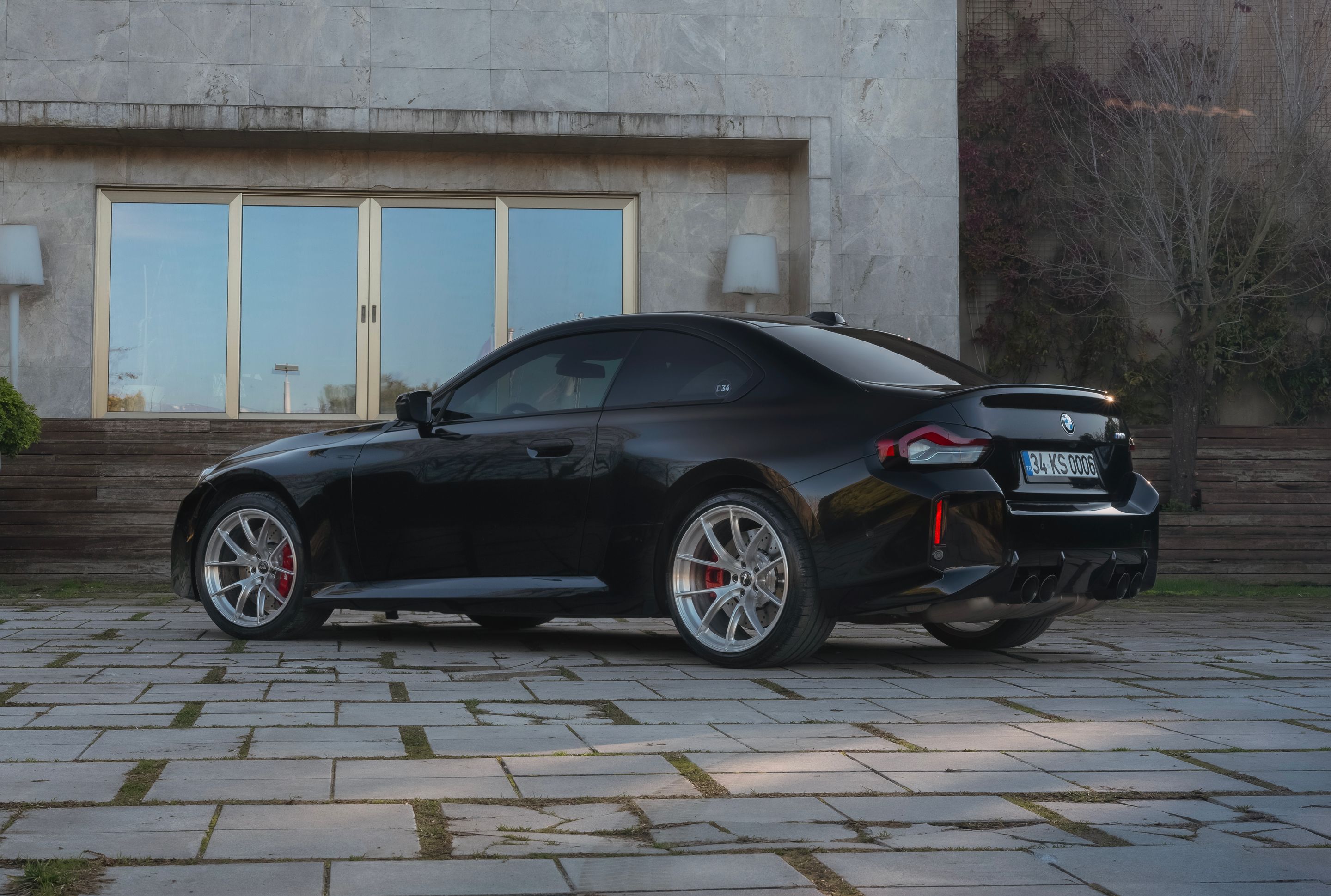 Black BMW G87 M2 with 19"/20" VS-5RS Apex wheels in Brushed Clear