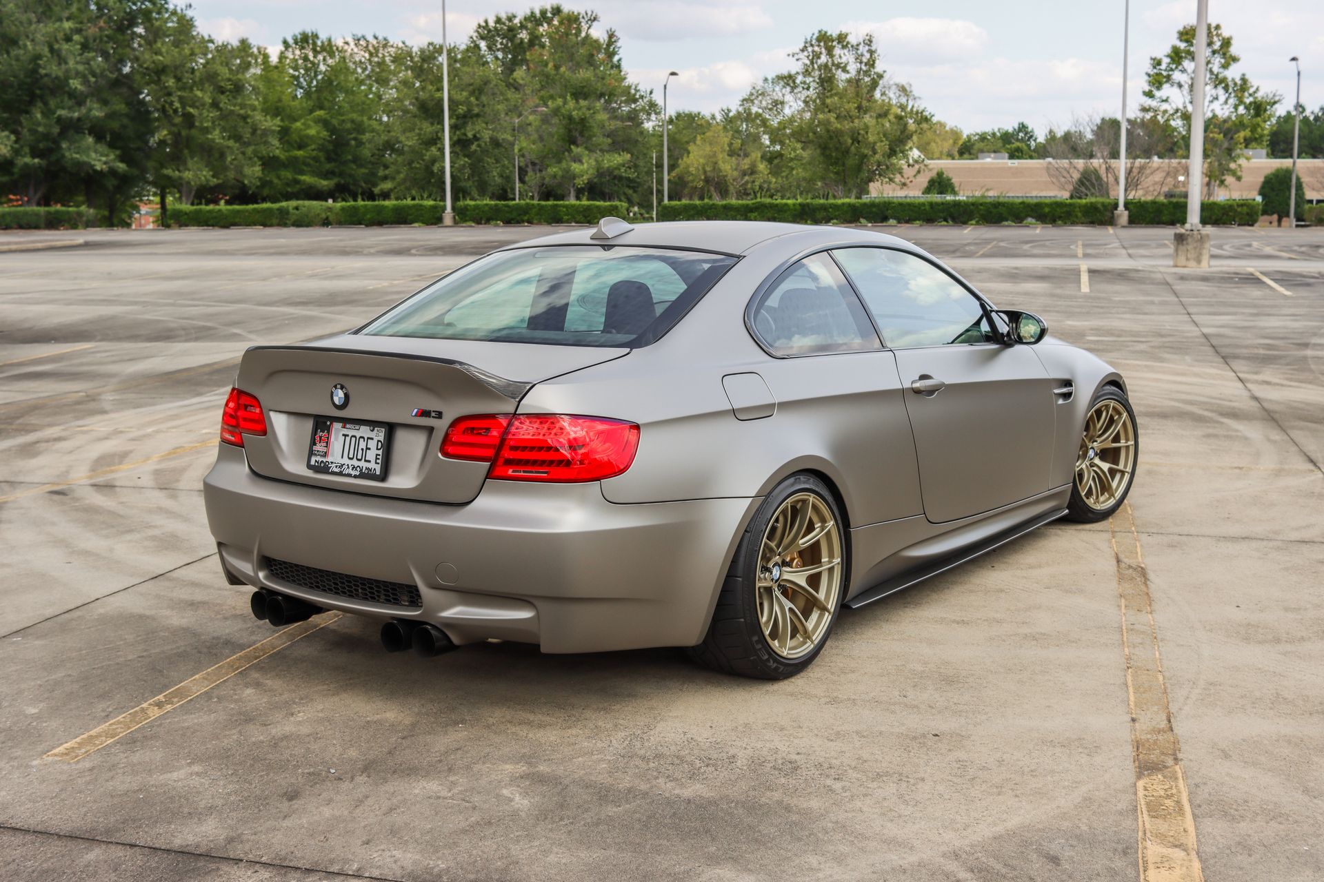 E92 Side BMW E92 Coupe M3 with 18