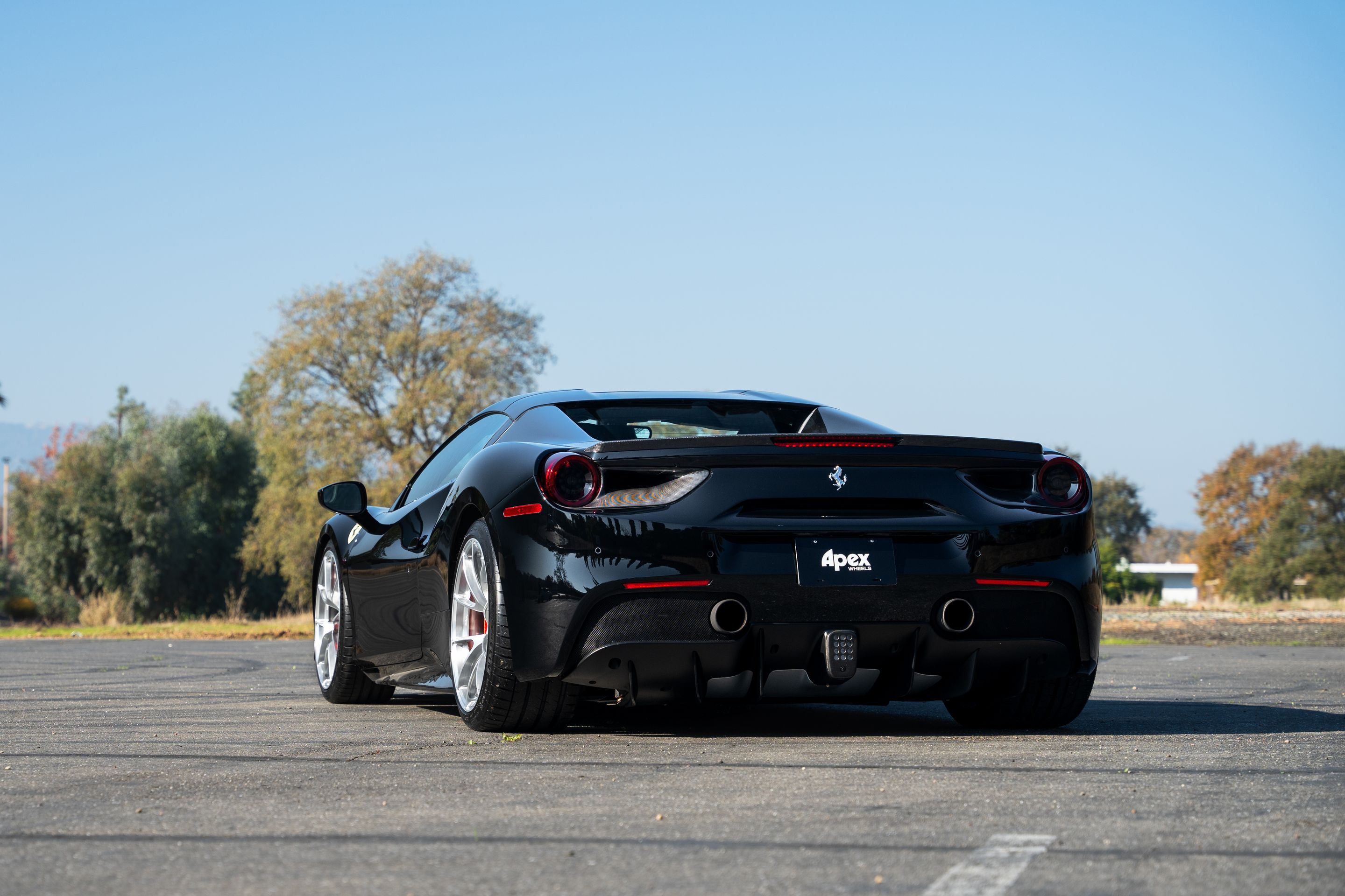 Black Ferrari 488 with 20" VS-5RS Apex wheels in Brushed Clear