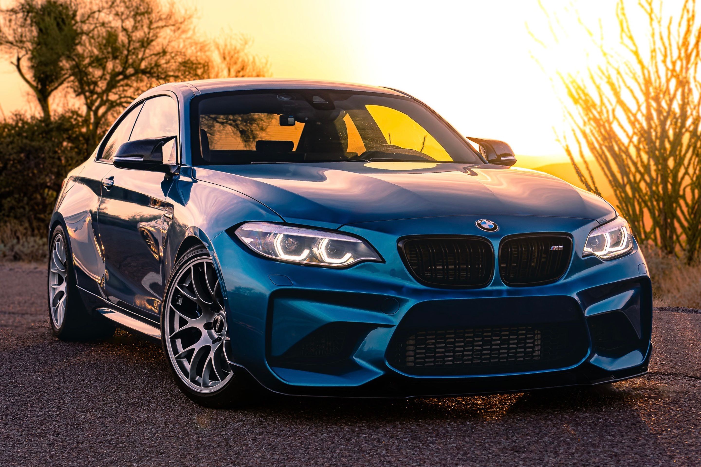 Blue BMW F87 M2 with 19" EC-7 Apex wheels in Race Silver
