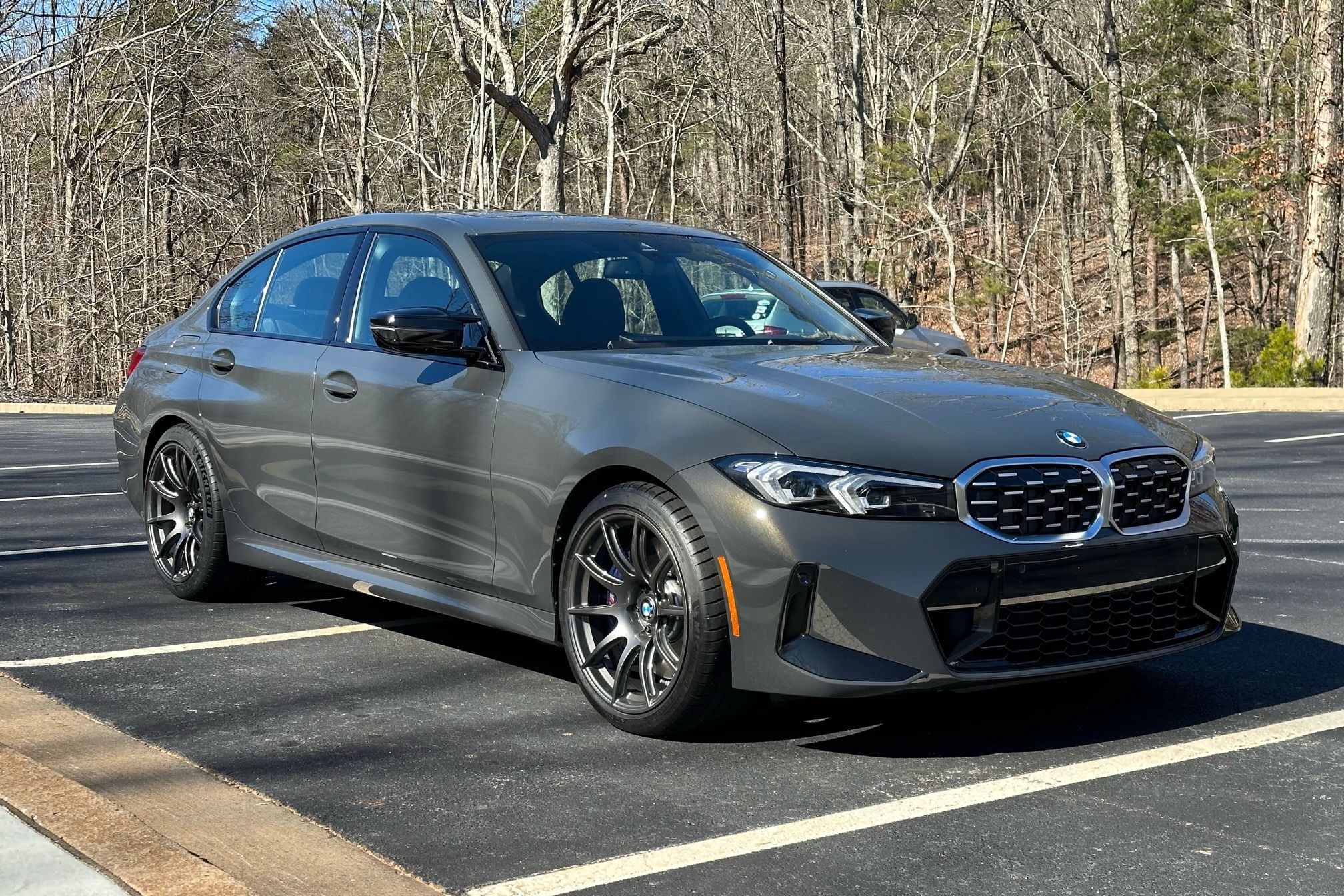 Grey BMW G20 Sedan 3 Series with 19" SM-10 Apex wheels in Anthracite