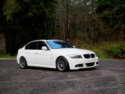 White BMW 3 Series - ARC-8 in Hyper Black