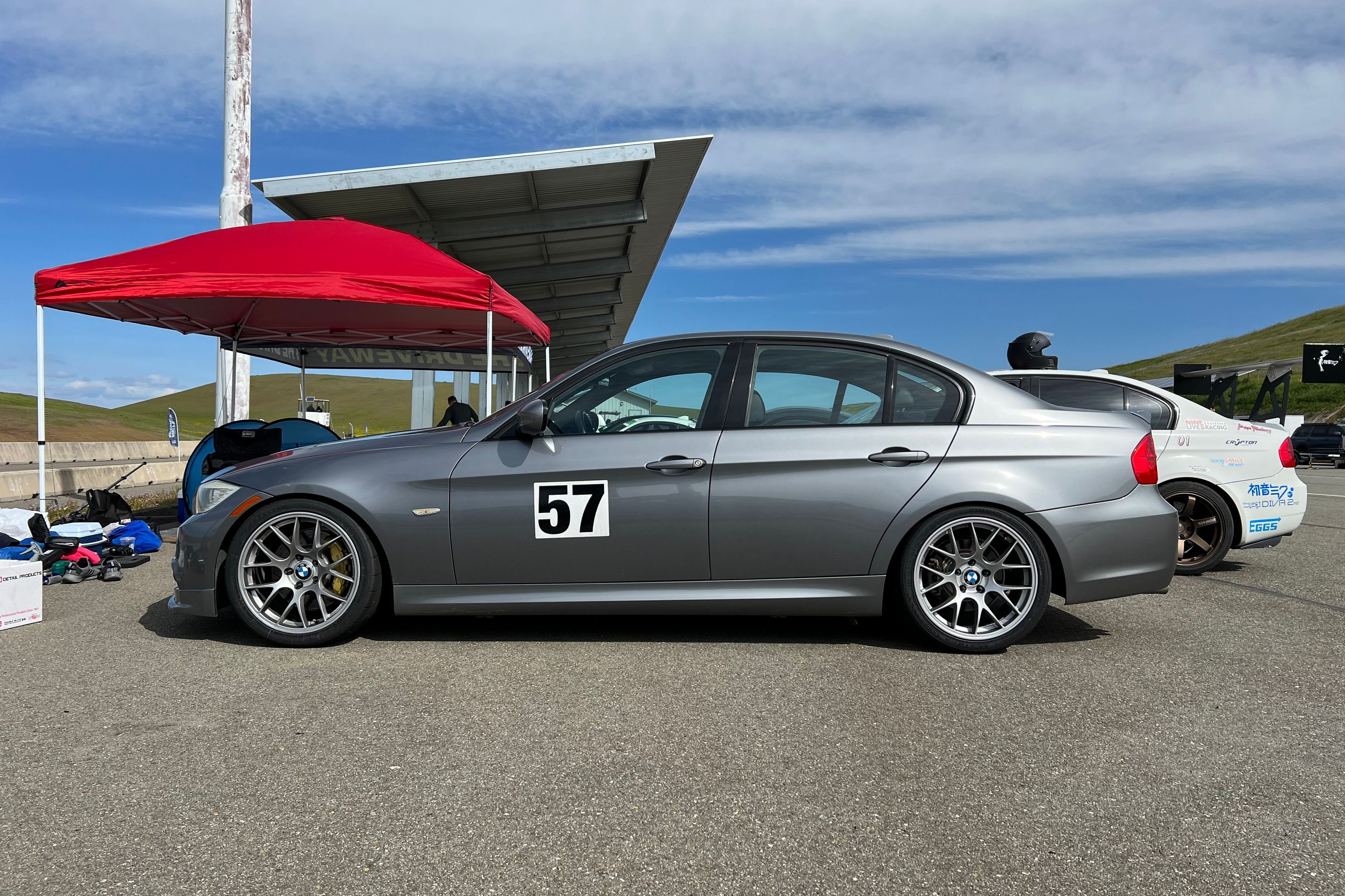 Grey BMW E90 LCI Sedan 3 Series with 18" EC-7 Apex wheels in Race Silver