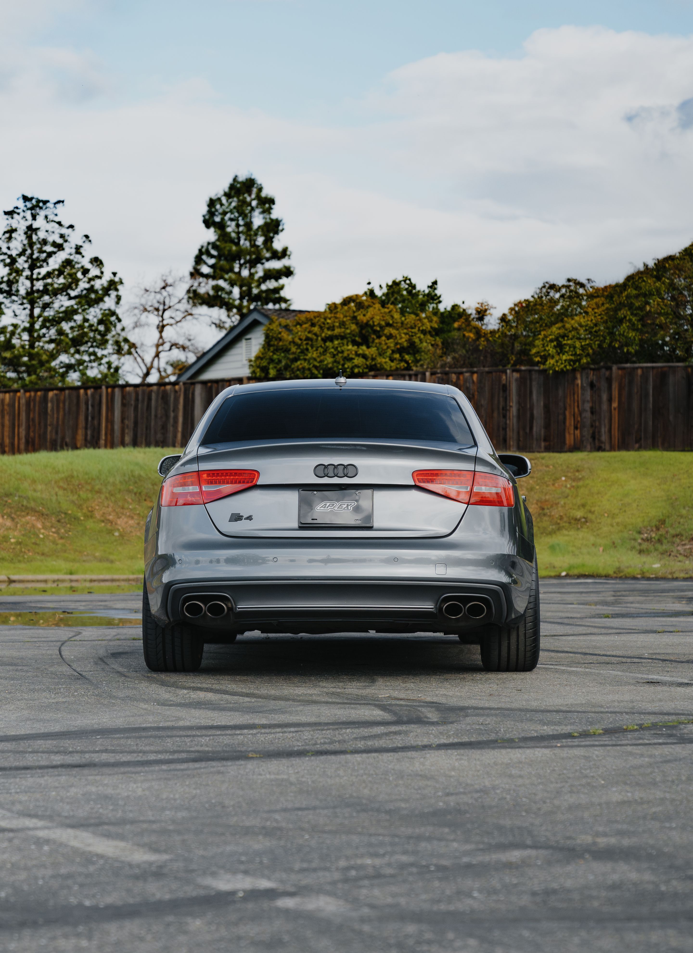 Grey Audi B8 S4 with 19" VS-5RS Apex wheels in Anthracite
