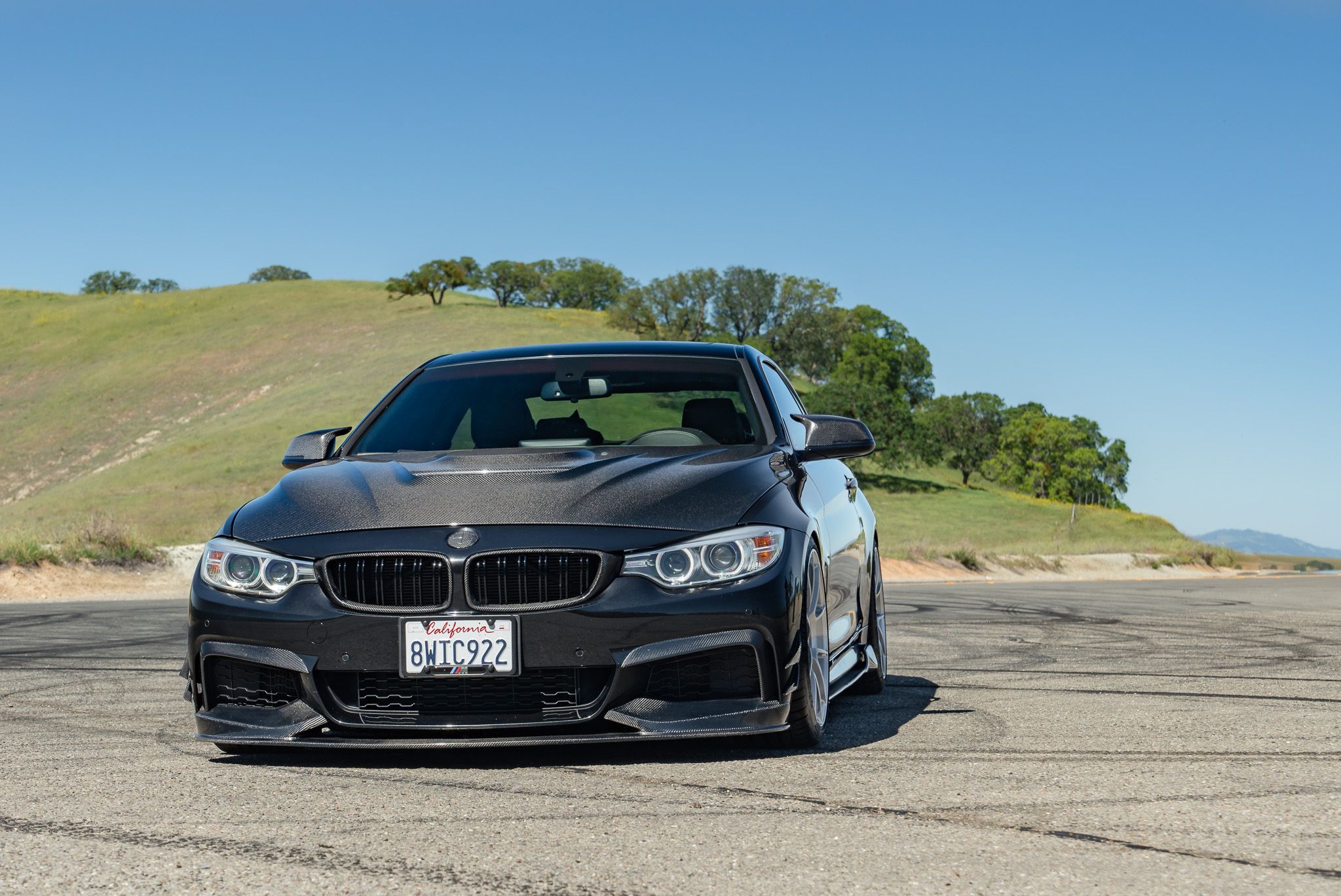 Black BMW F32 Coupe 4 Series with 19" VS-5RS Apex wheels in Brushed Clear
