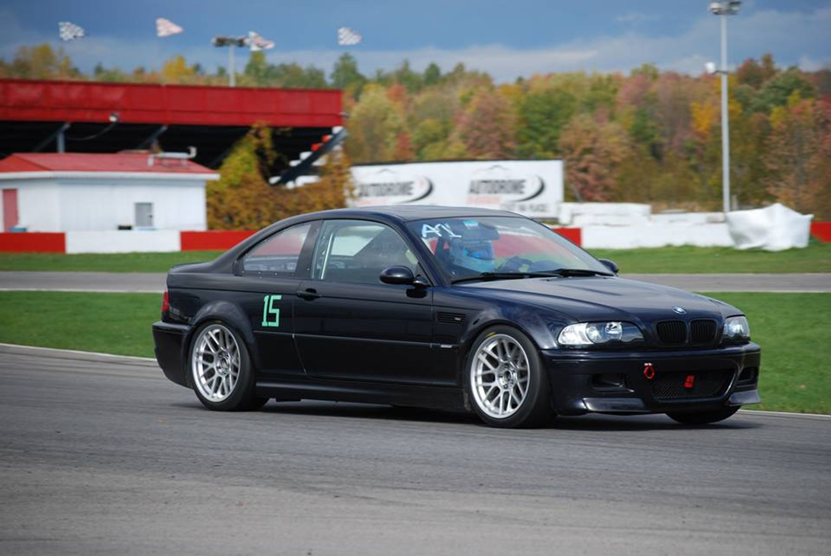 Black BMW E46 M3 with 18" ARC-8 Apex wheels in Hyper Silver