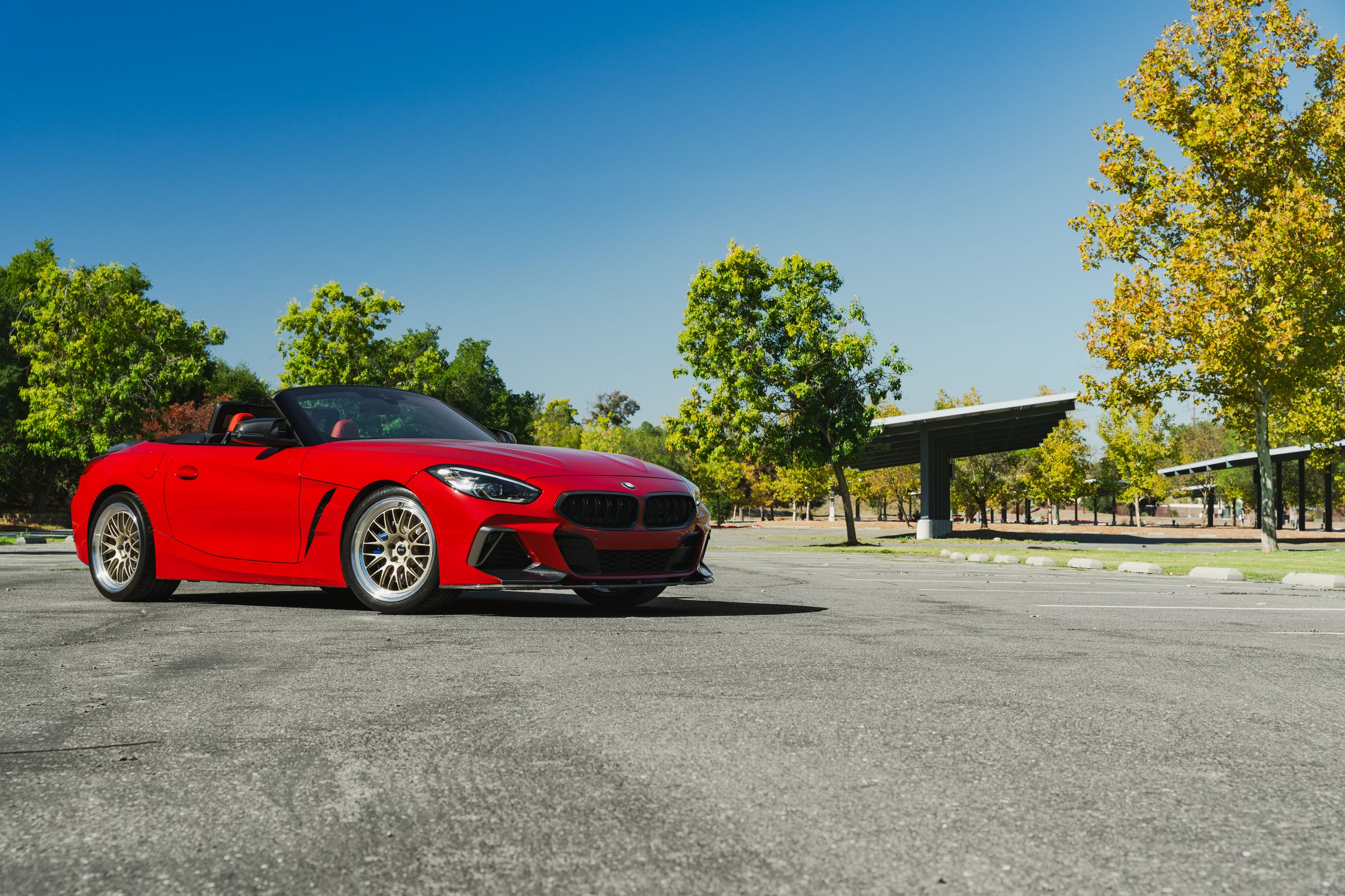 Red BMW G29 Z4 with 19" ML-10RT Apex wheels in Machined Lip Gloss Motorsport Gold