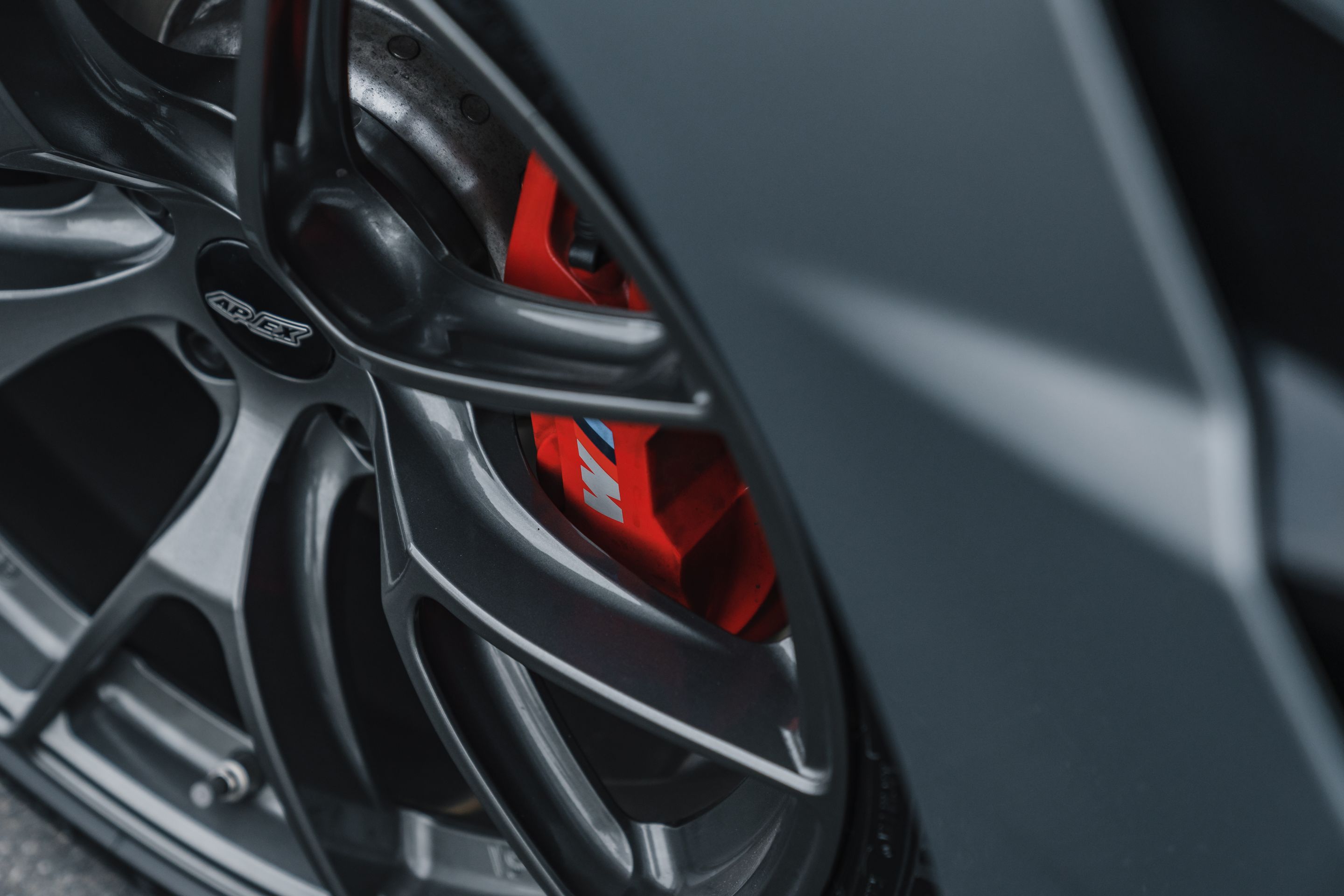 Grey BMW G29 Z4 with 19" VS-5RS Apex wheels in Anthracite