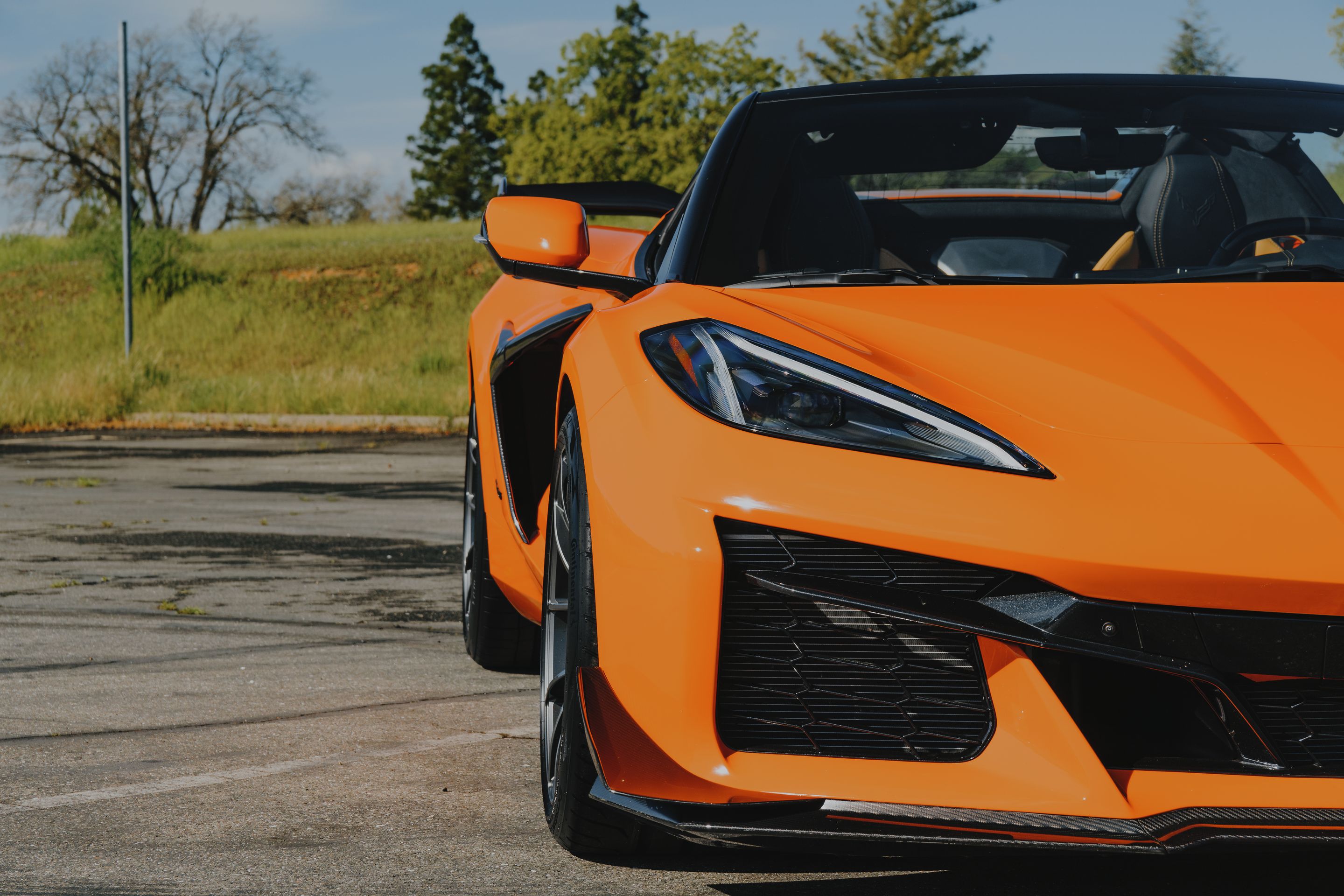 Orange Chevrolet C8 Corvette Z06 with 19" VS-5RS Apex wheels in Anthracite