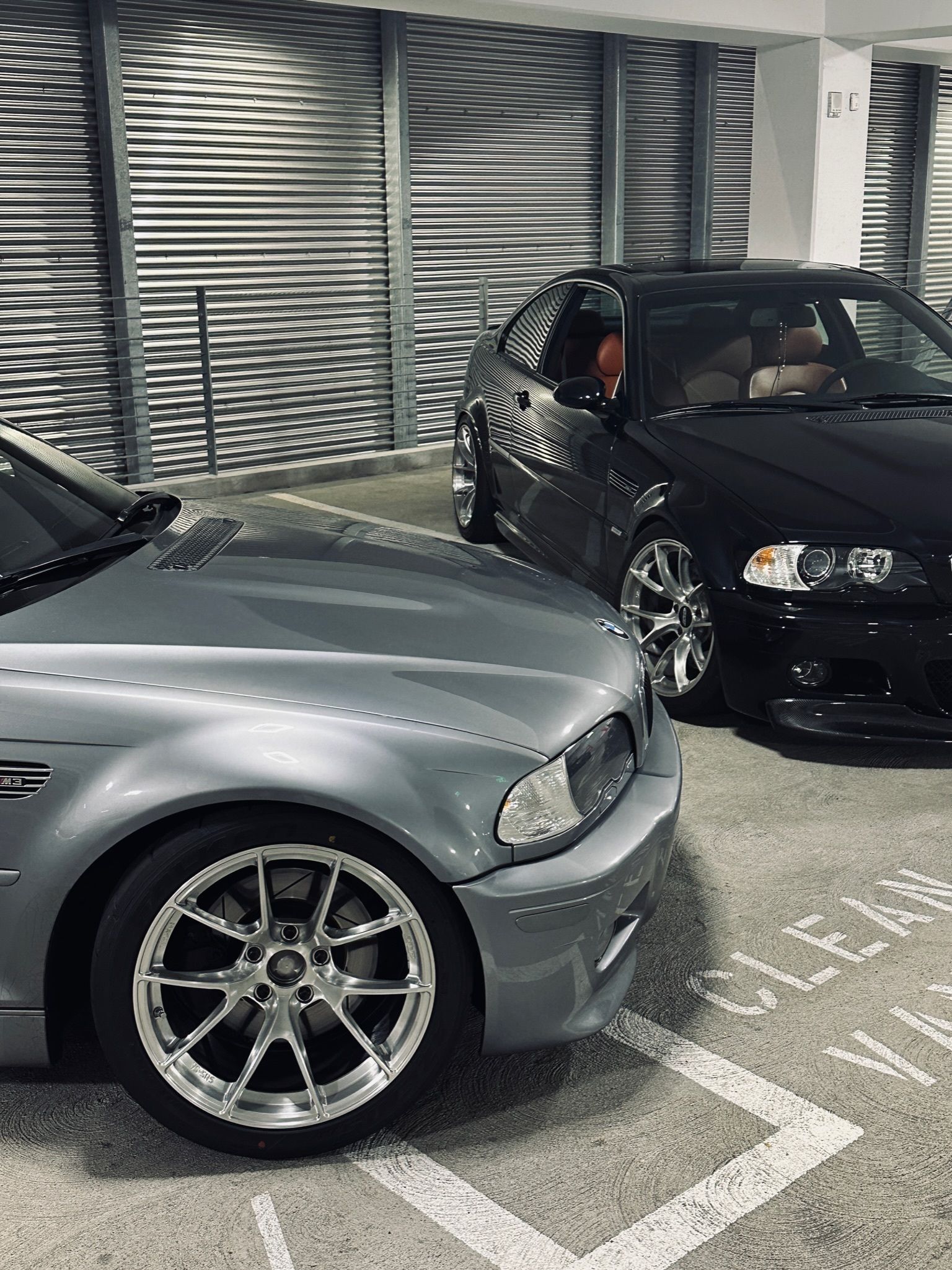 Silver BMW E46 M3 with 18" VS-5RS Apex wheels in Brushed Clear