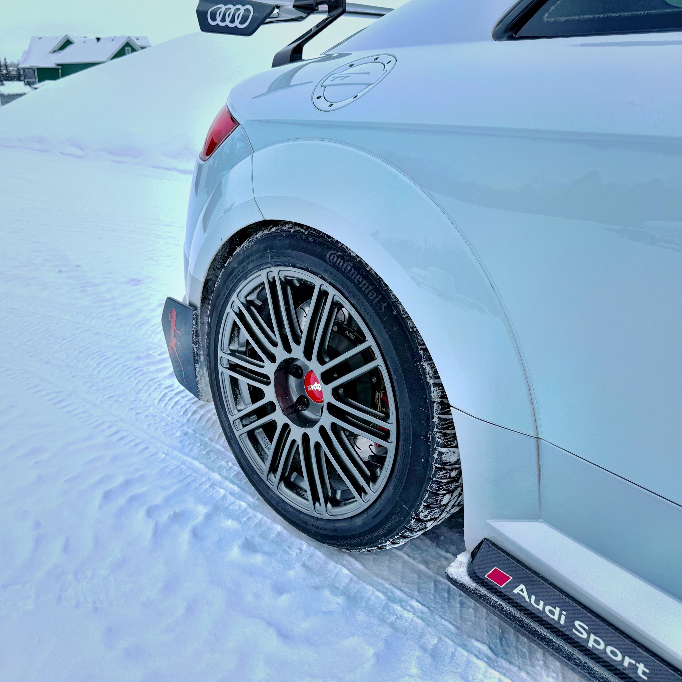 Race Livery Audi FV/8S TT RS with 18" TC-10RT Apex wheels in Anthracite