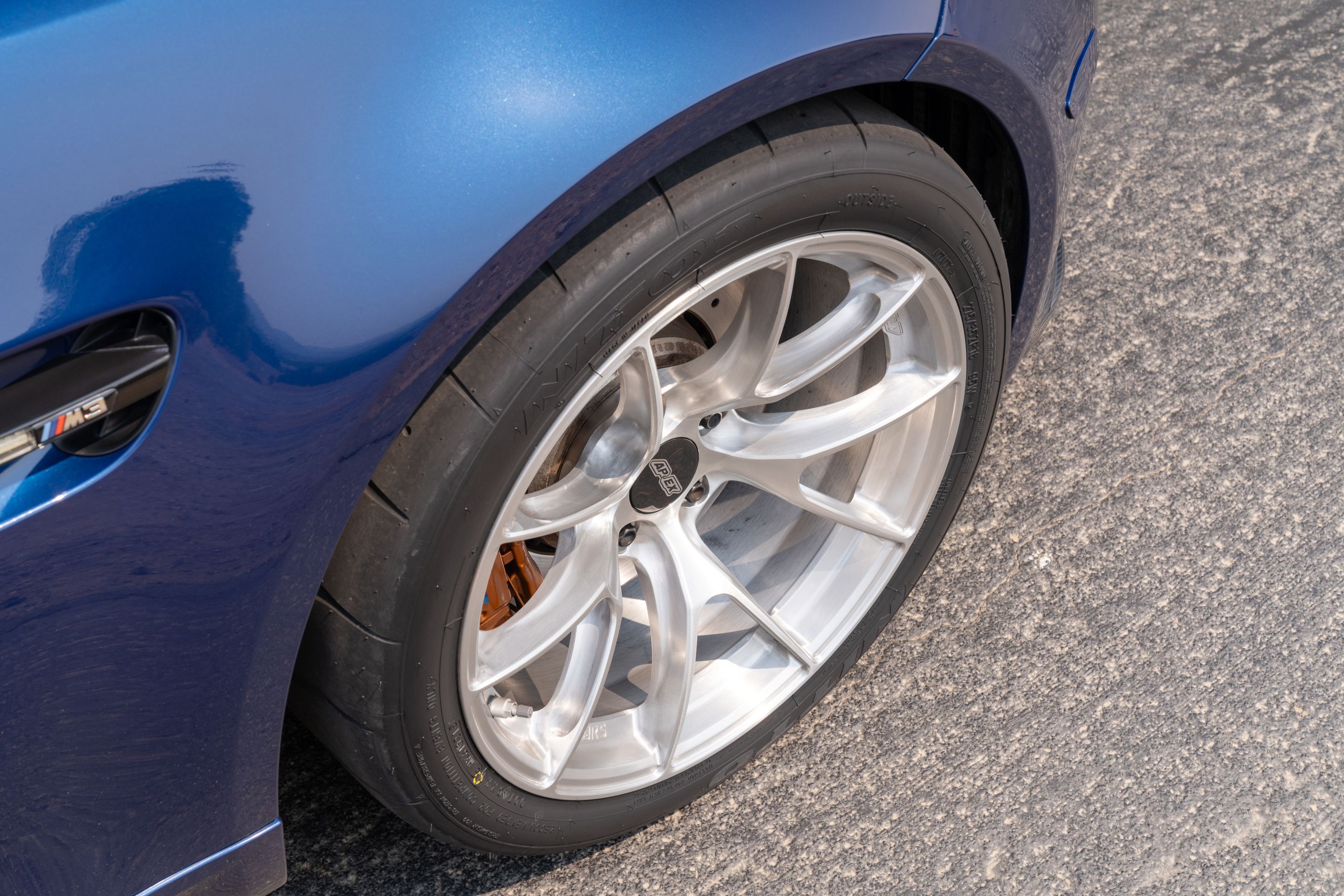 Blue BMW E92 Coupe M3 with 18" VS-5RS Apex wheels in Brushed Clear