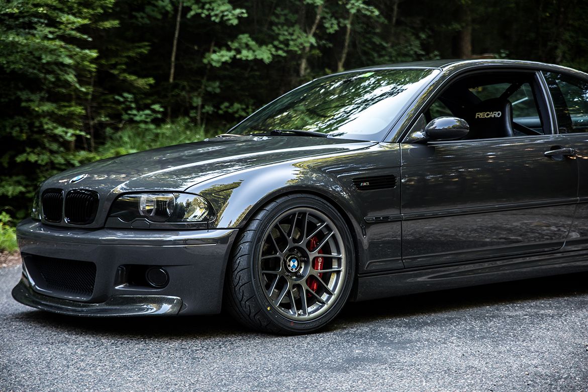 Grey BMW E46 M3 with 18" ARC-8 Apex wheels in Anthracite