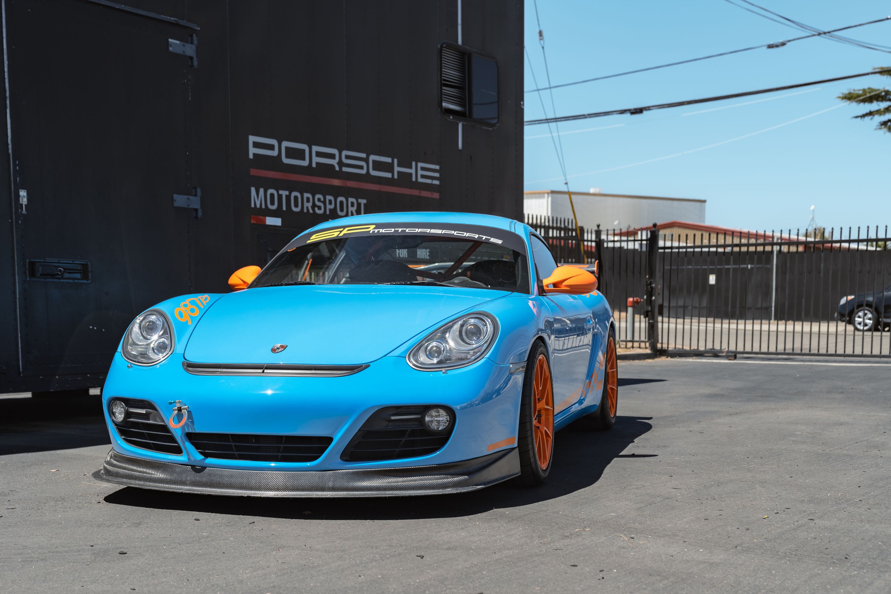 Blue Porsche 987 Cayman S with 18" VS-5RS Apex wheels in Custom Finish