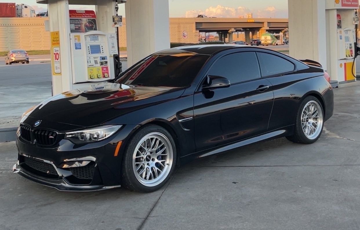 Black BMW M4 - ML-10RT in Machined Lip Brushed Clear