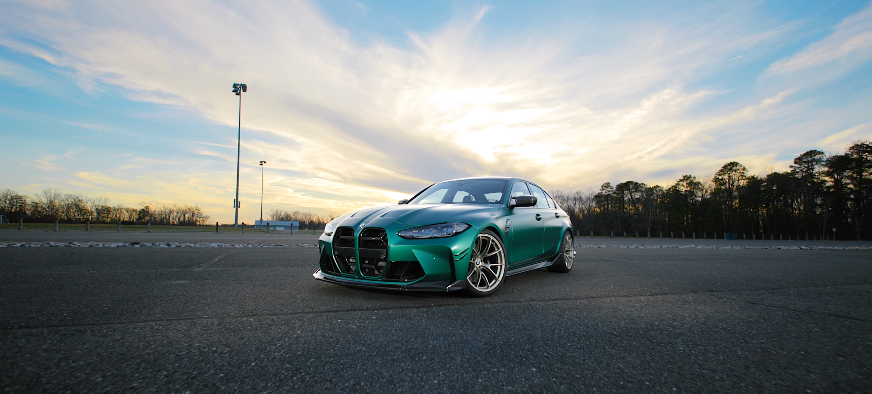 Green BMW G80 M3 with 20" VS-5RS Apex wheels in Motorsport Gold