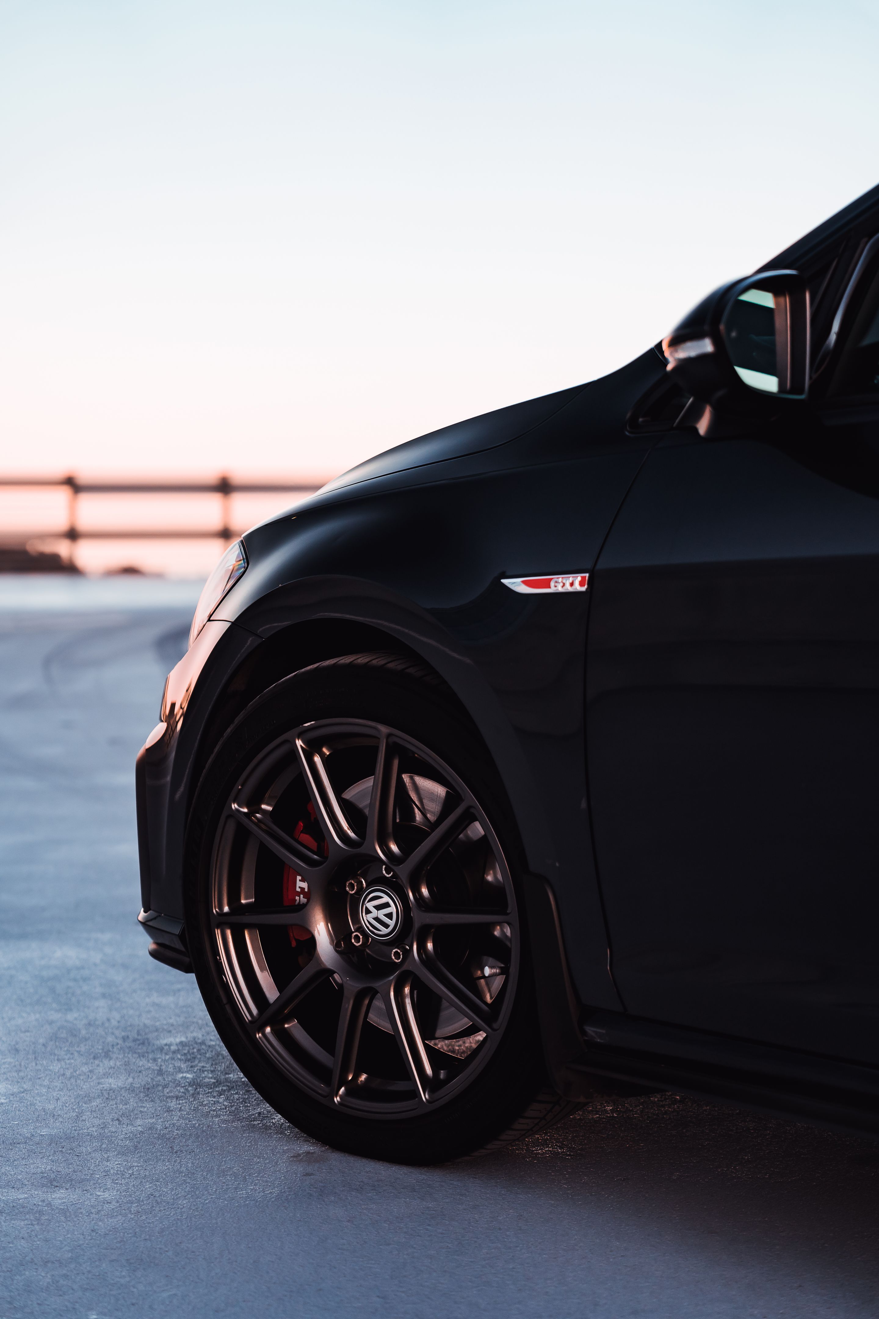 Black VW MK7 GTI with 17" SM-10 Apex wheels in Anthracite