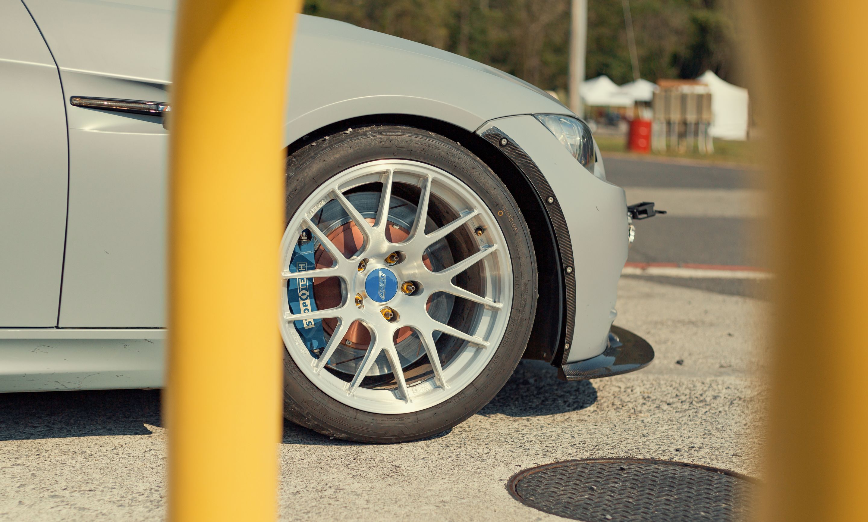 Grey BMW E92 Coupe M3 with 18" EC-7R Apex wheels in Brushed Clear