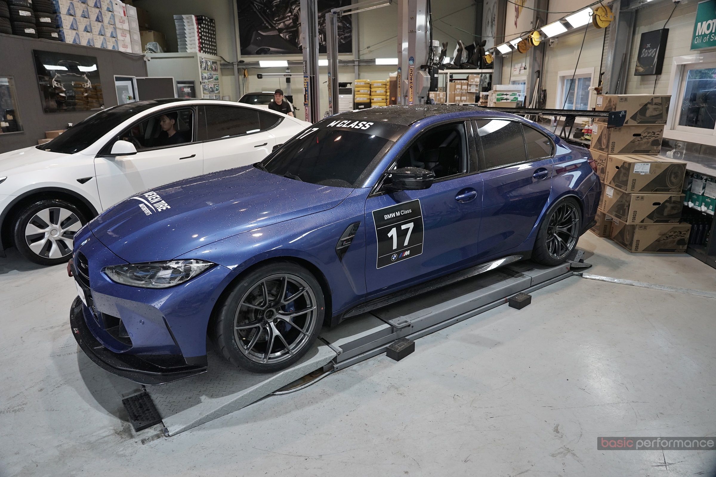 Blue BMW G80 M3 with 19" VS-5RS Apex wheels in Anthracite