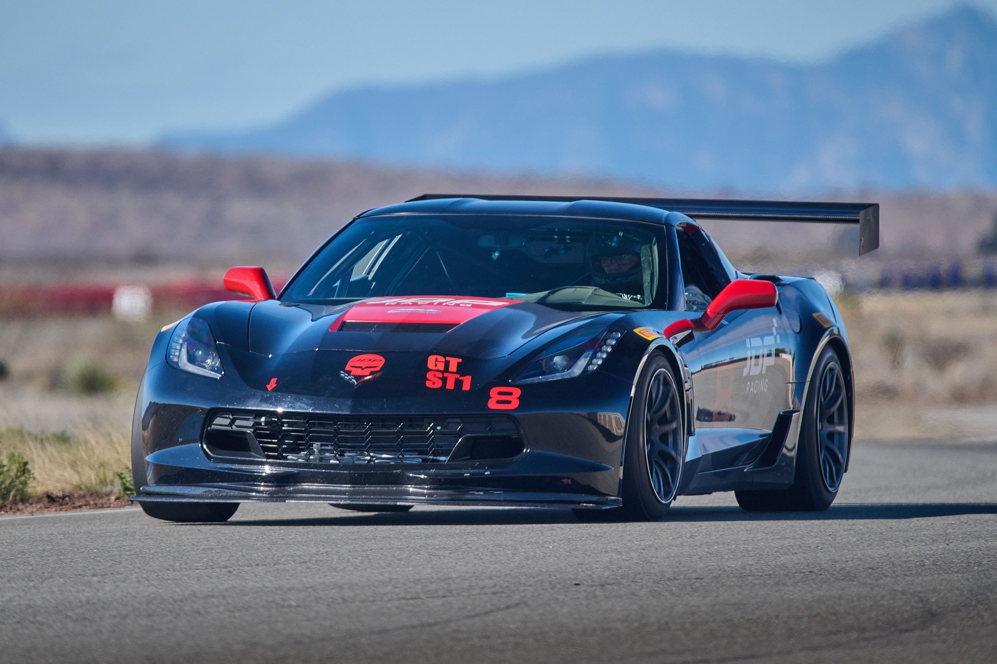 Black Chevrolet Corvette - SM-10RS in Anthracite
