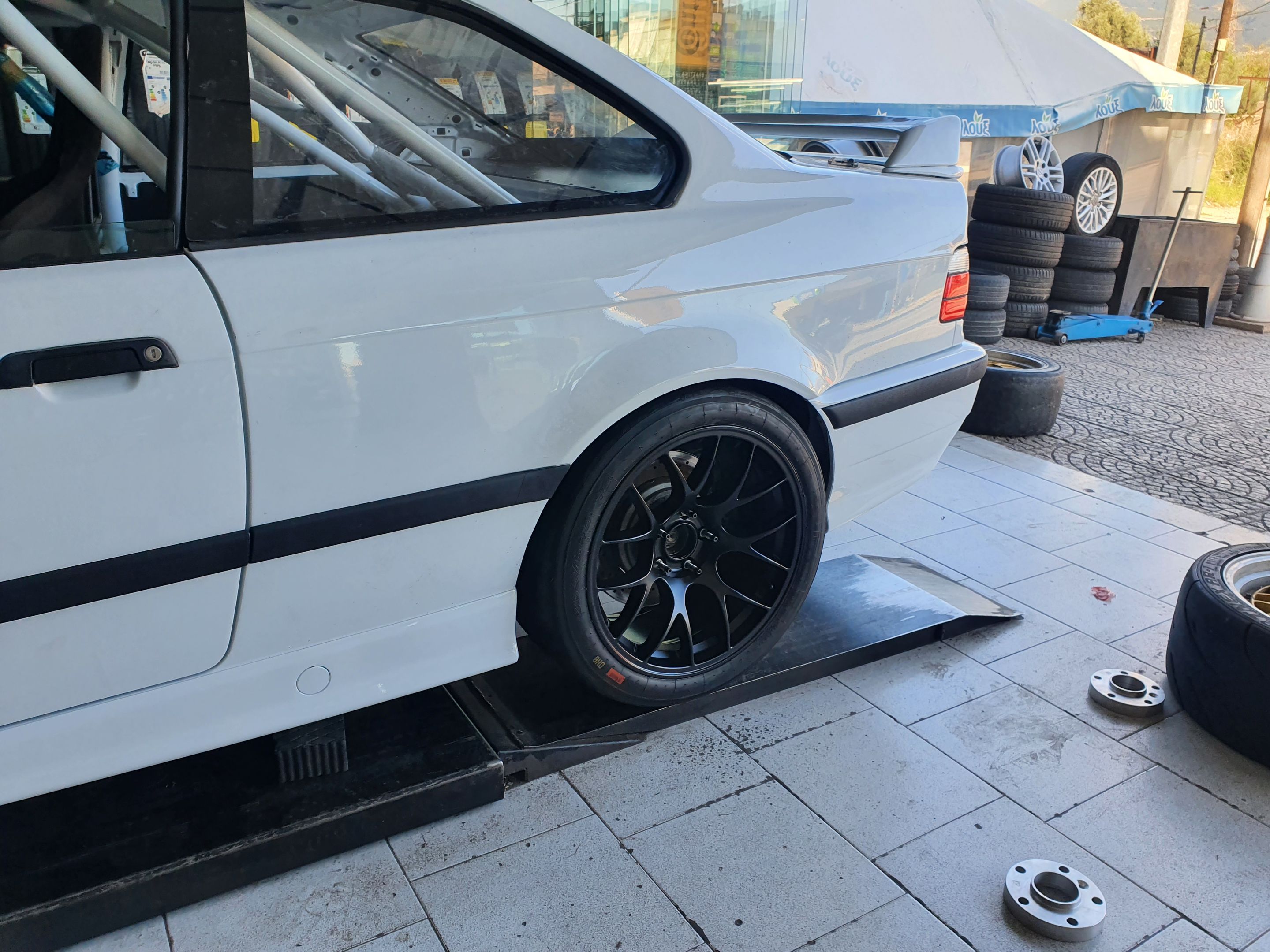 White BMW E36 3 Series with 18" EC-7 Apex wheels in Satin Black