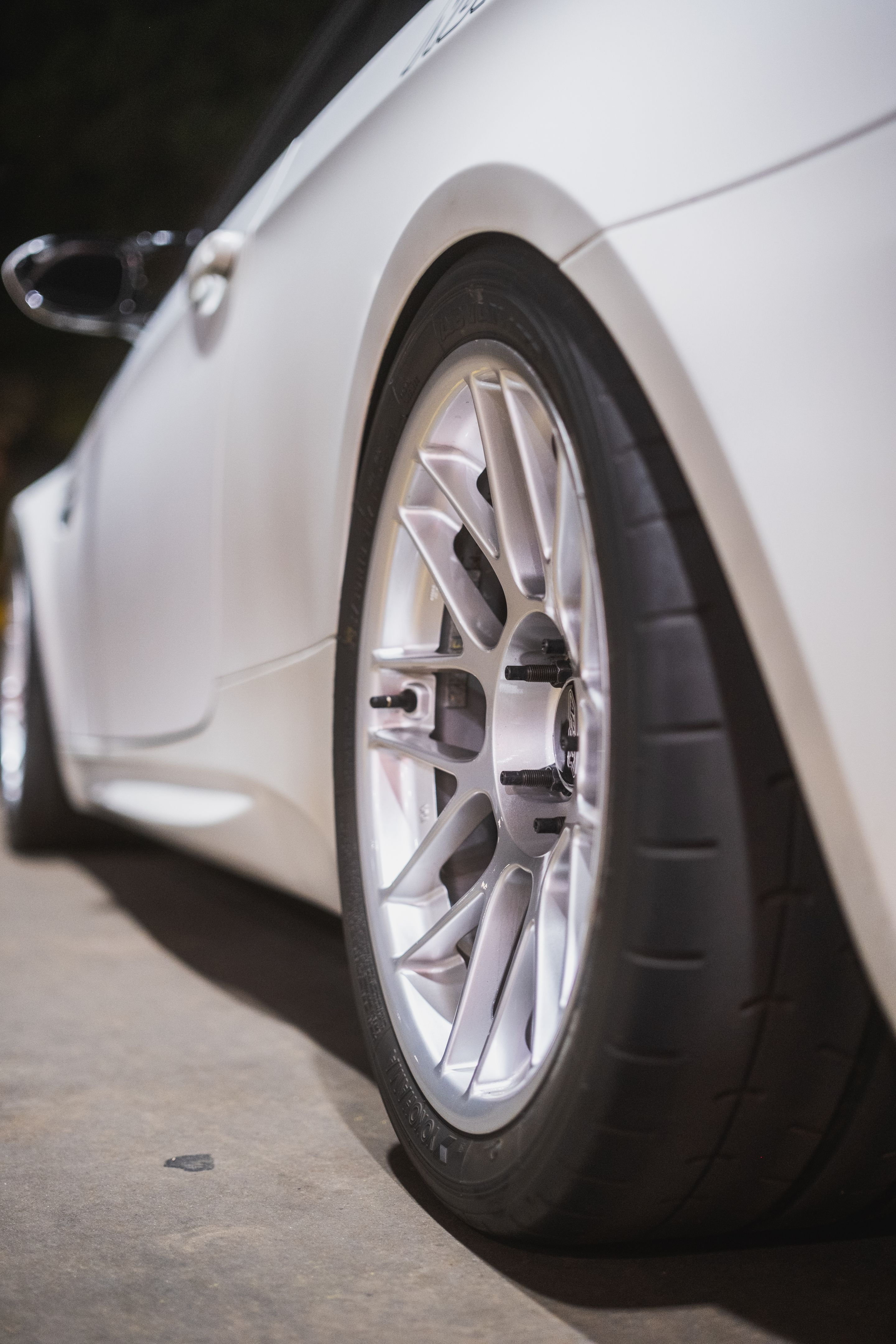 White BMW E92 Coupe M3 with 18" ARC-8 Apex wheels in Race Silver