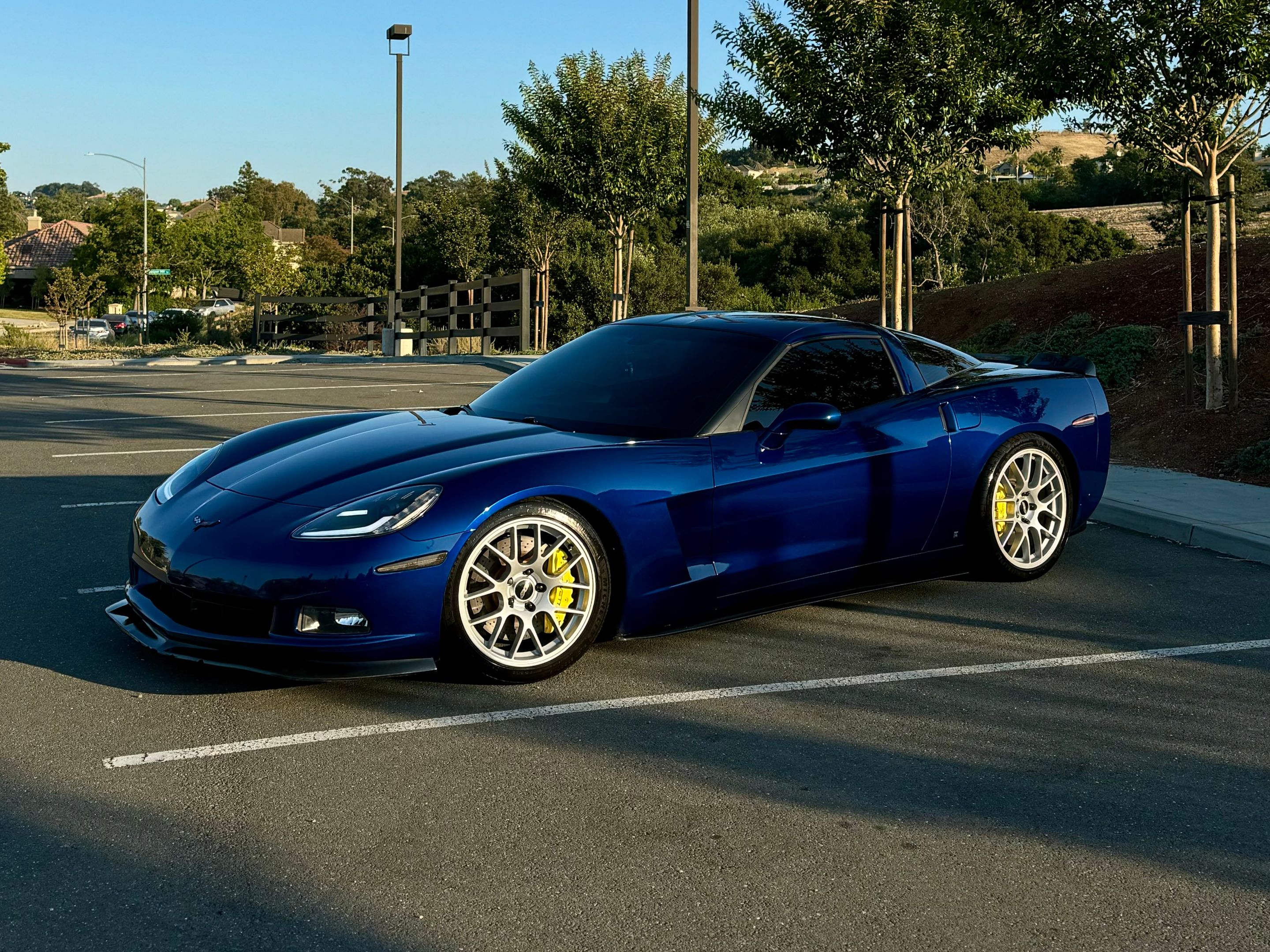 Blue Chevrolet C6 Corvette Base/Z51 with 18"/19" EC-7 Apex wheels in Race Silver