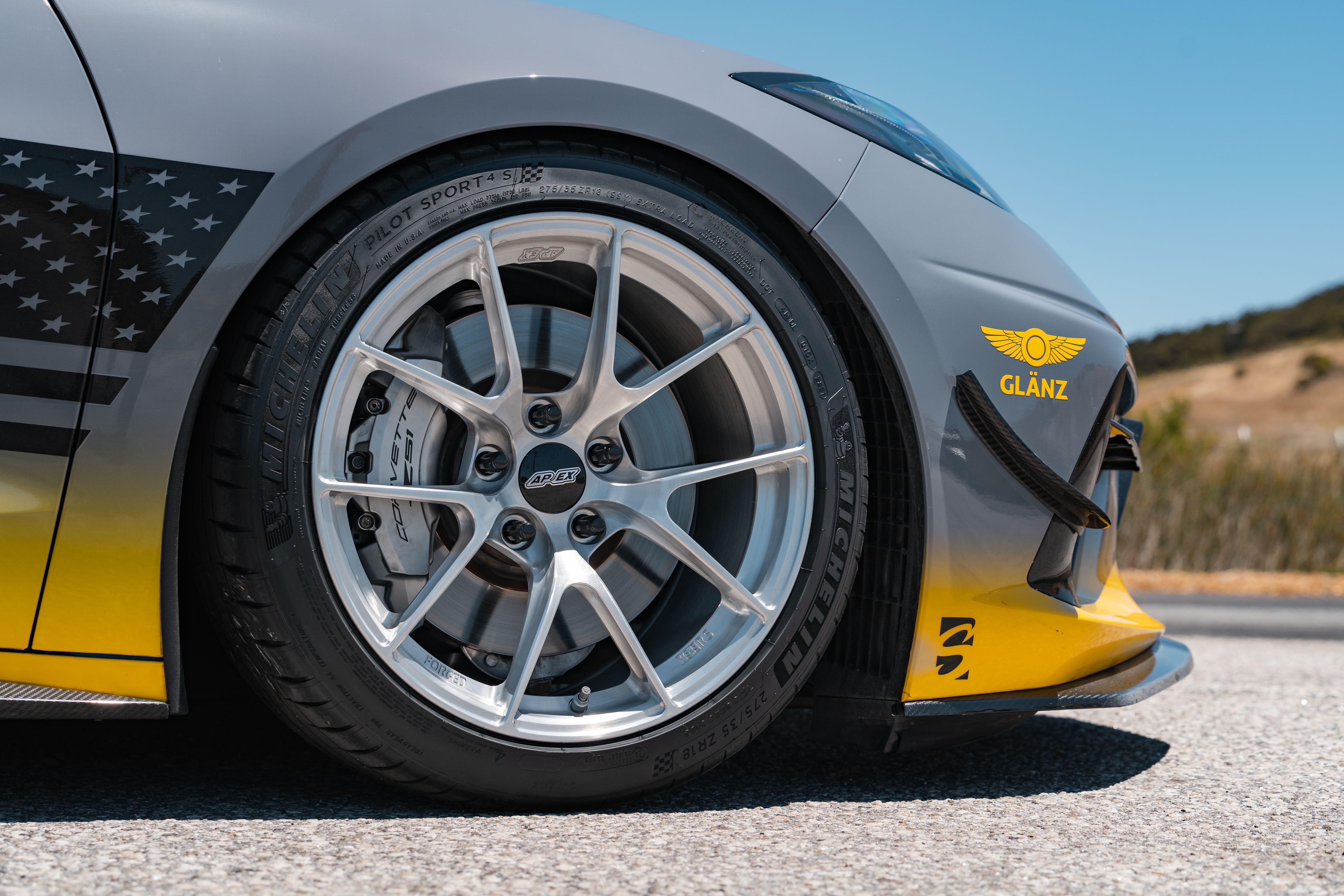 Chevrolet C8 Corvette Stingray/Z51 with 18