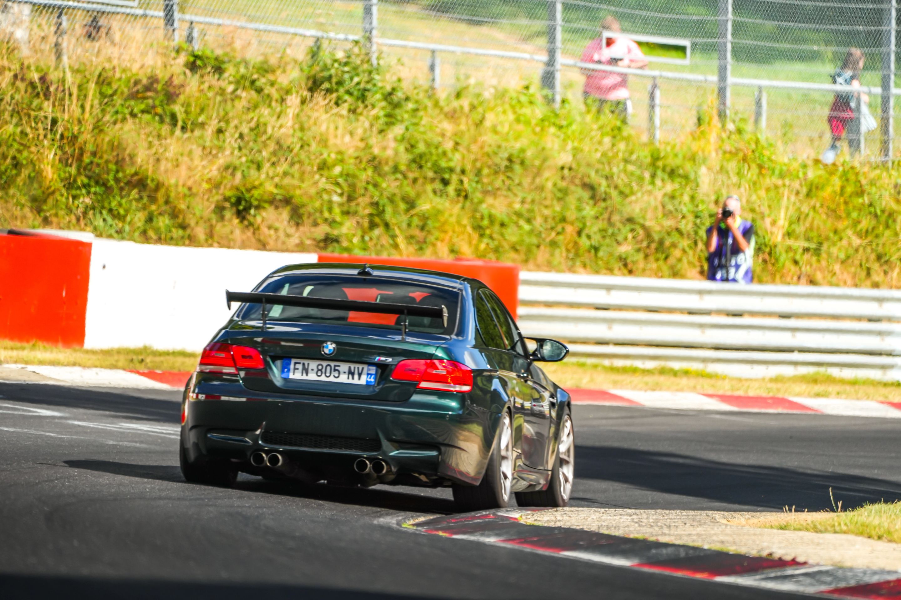 Green BMW E92 Coupe M3 with 18" VS-5RS Apex wheels in Brushed Clear