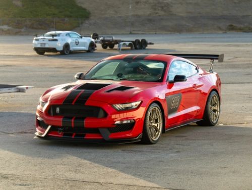 Red Ford Mustang - VS-5RS in Motorsport Gold
