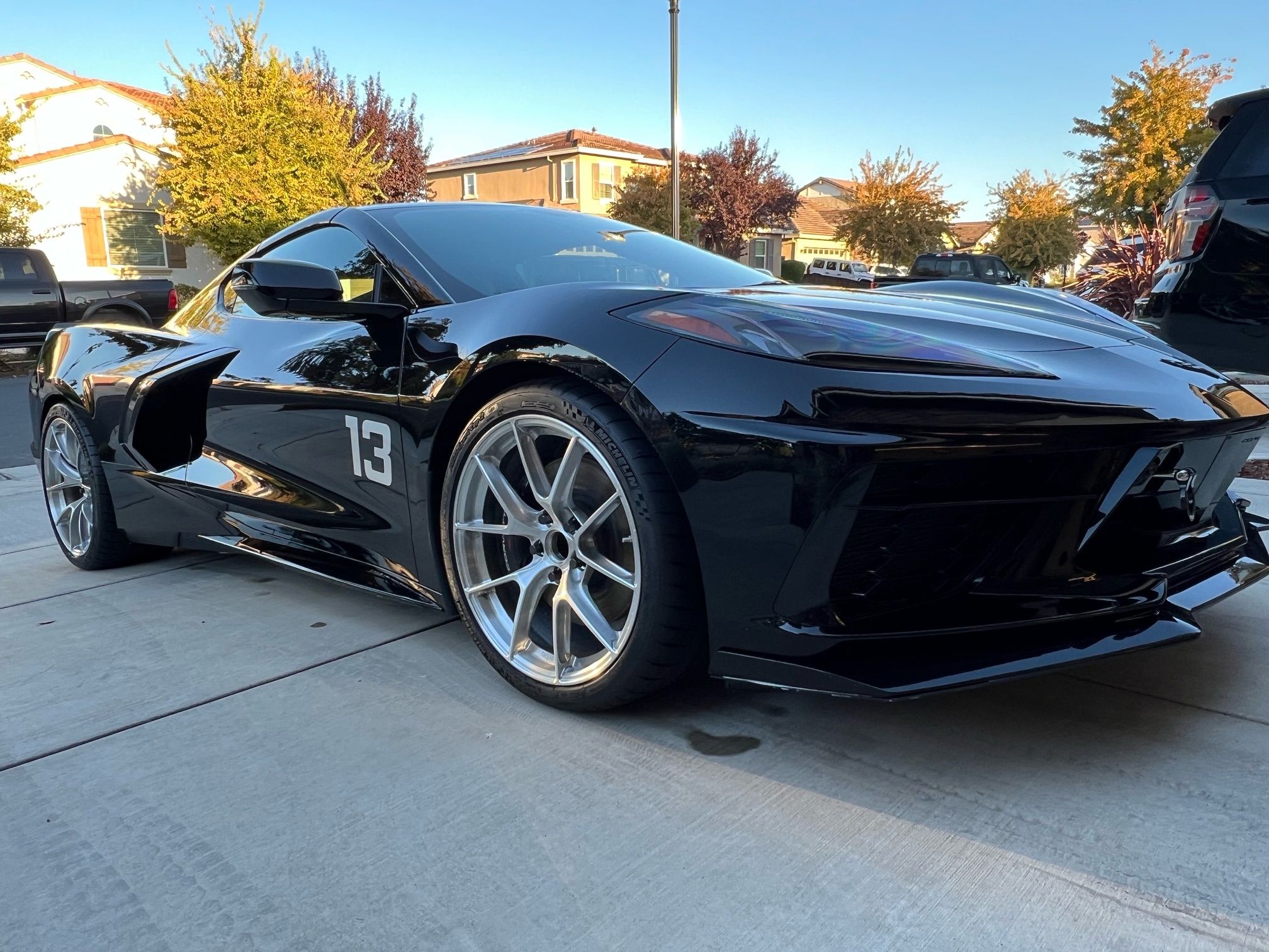 Black Chevrolet C8 Corvette Stingray/Z51 with 19"/20" VS-5RS Apex wheels in Brushed Clear