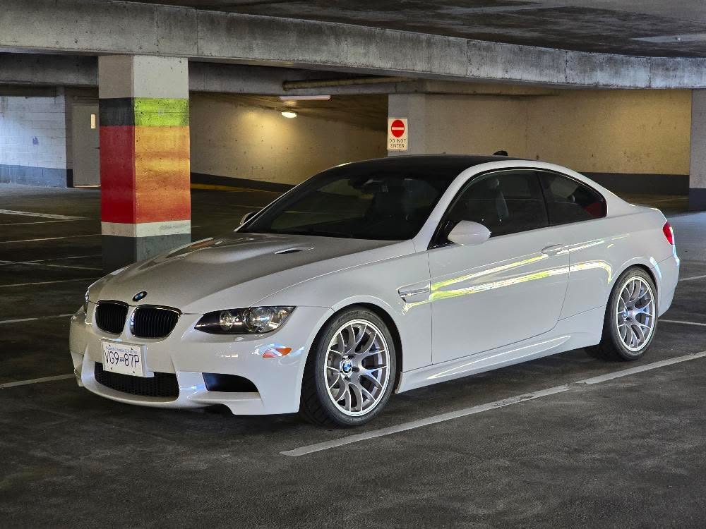 White BMW E92 Coupe M3 with 18" EC-7 Apex wheels in Race Silver