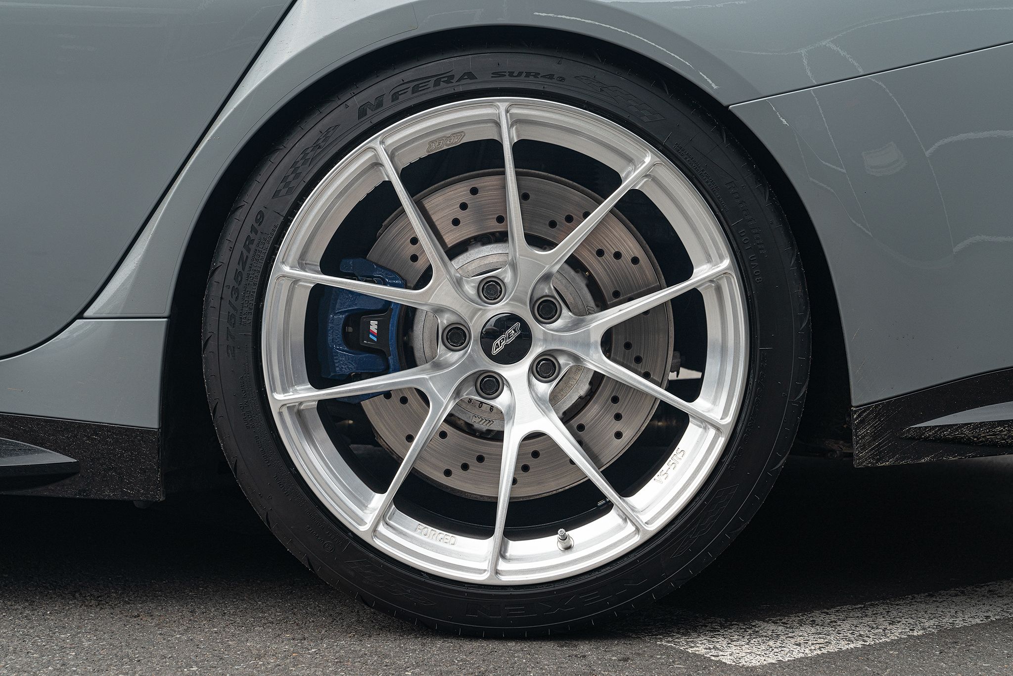 Grey BMW G80 M3 with 19" VS-5RS Apex wheels in Brushed Clear