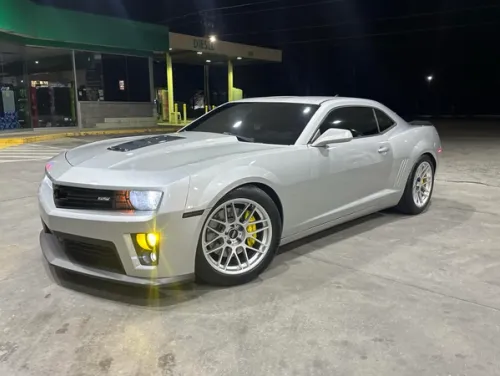 Silver Chevrolet Camaro - ARC-8 in Hyper Silver