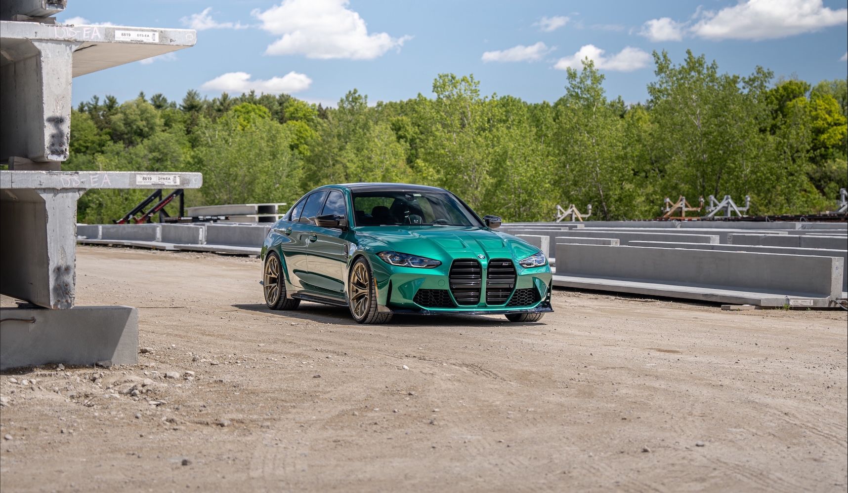 Green BMW G80 M3 with 20" VS-5RS Apex wheels in Motorsport Gold