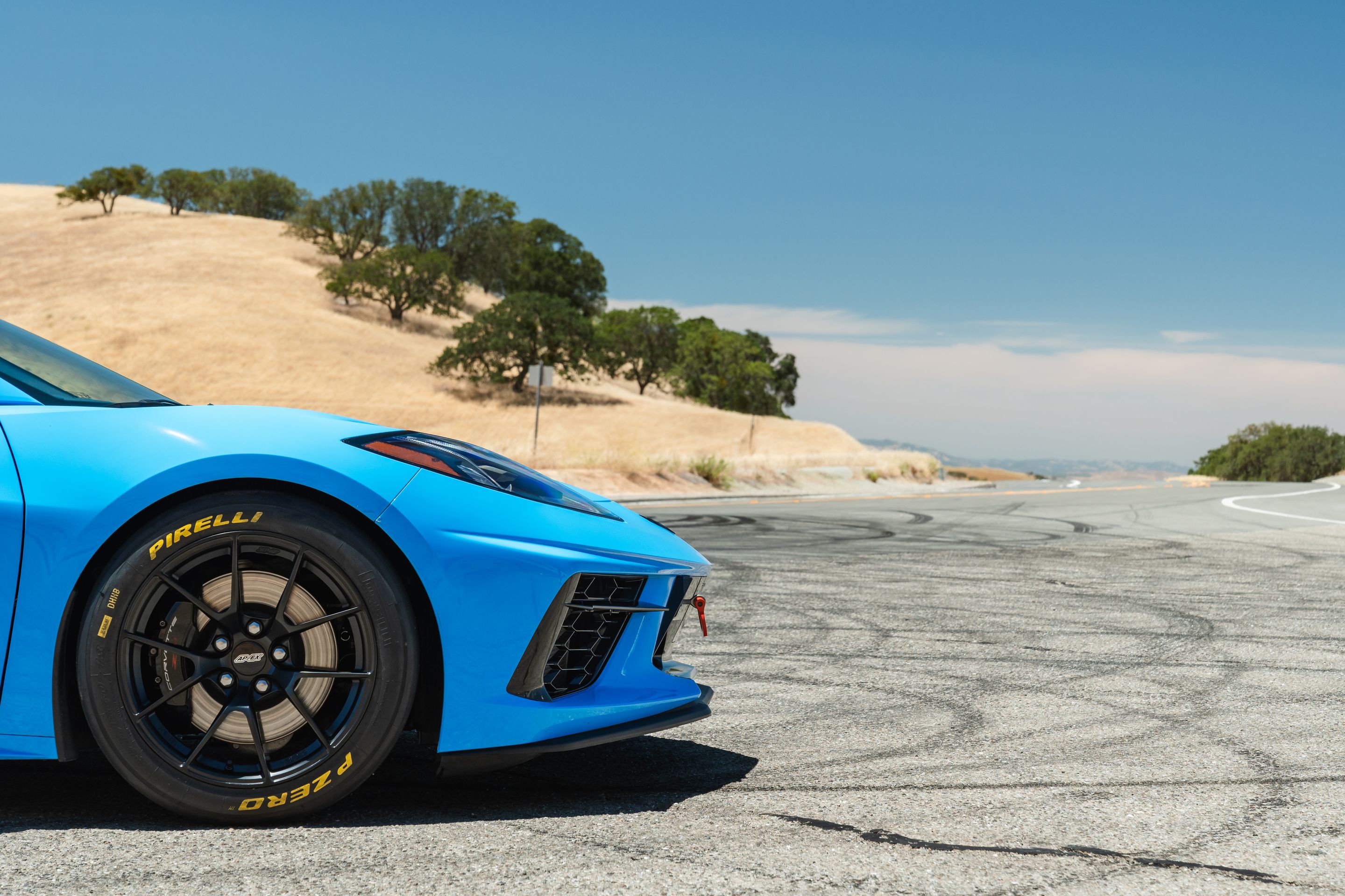 Blue Chevrolet C8 Corvette Stingray/Z51 with 18" VS-5RS Apex wheels in Satin Black