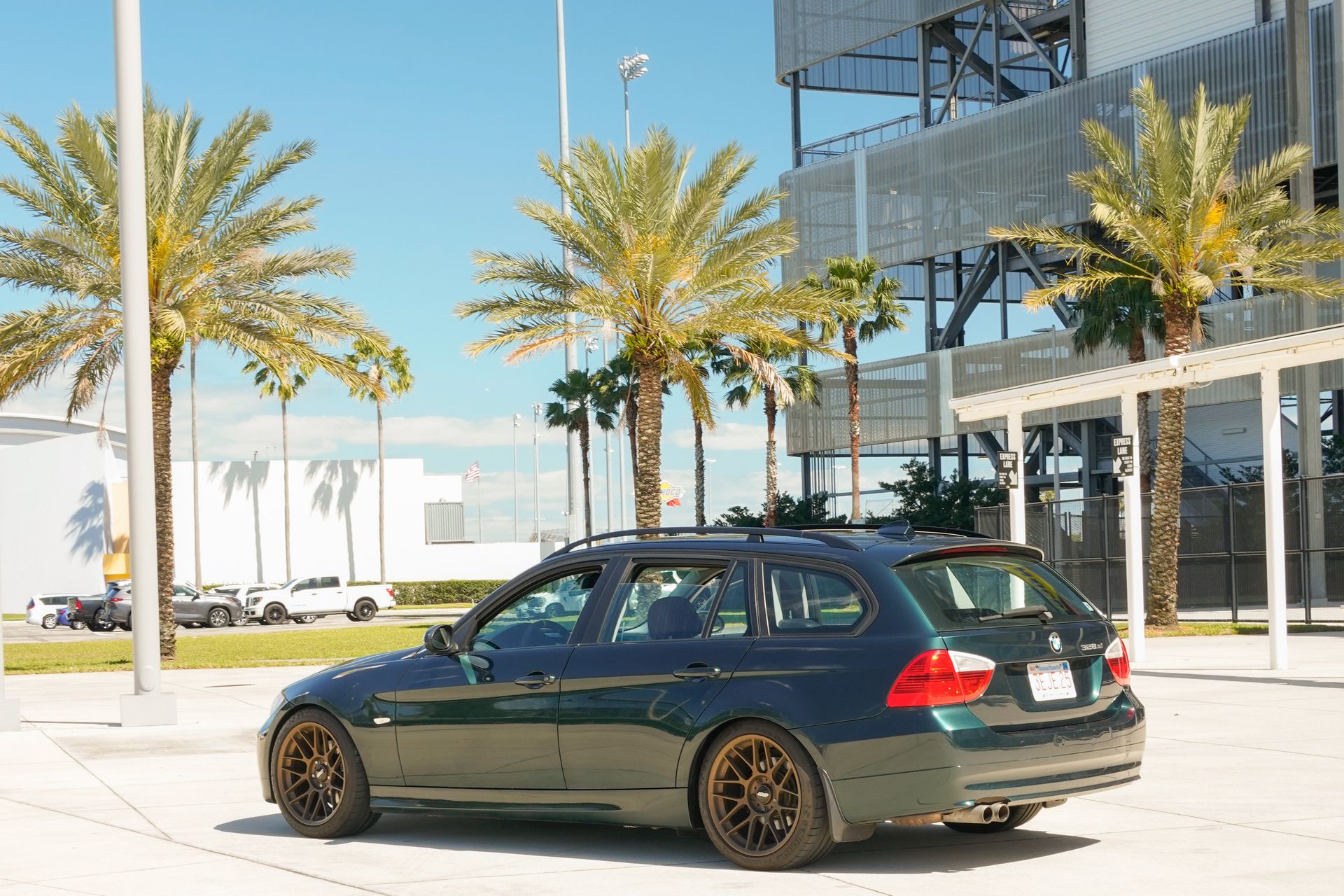 E91 Rims BMW E91 Wagon 3 Series with 18
