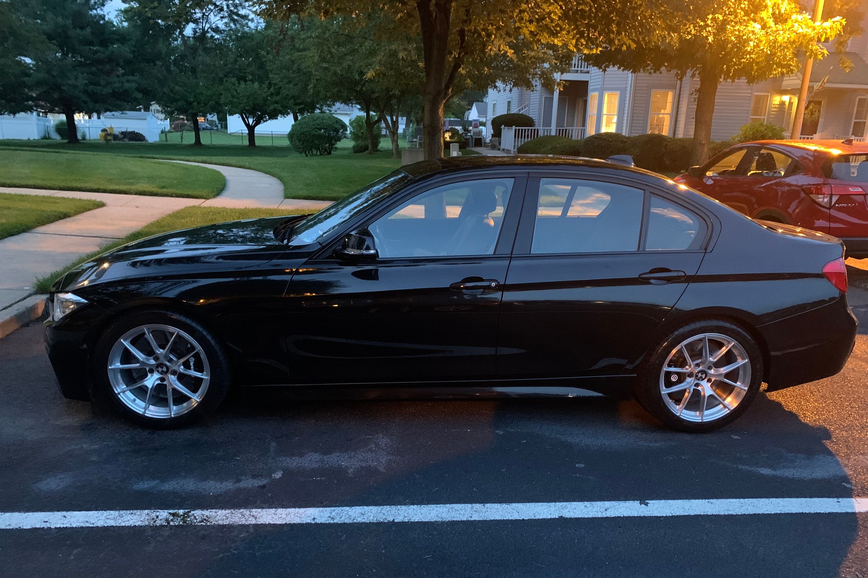 Black BMW F30 Sedan 3 Series with 18" VS-5RS Apex wheels in Brushed Clear